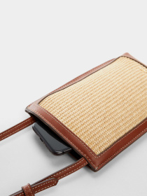 Чохол для смартфону MANGO Daura модель 67045746_CU Фото