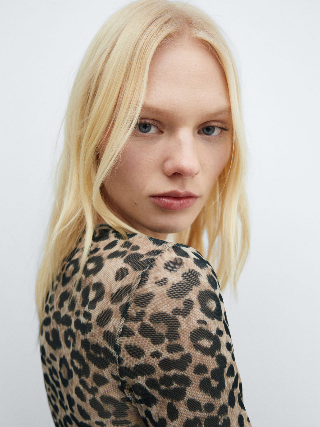 Блуза MANGO Meshy модель 67064043_30 Фото