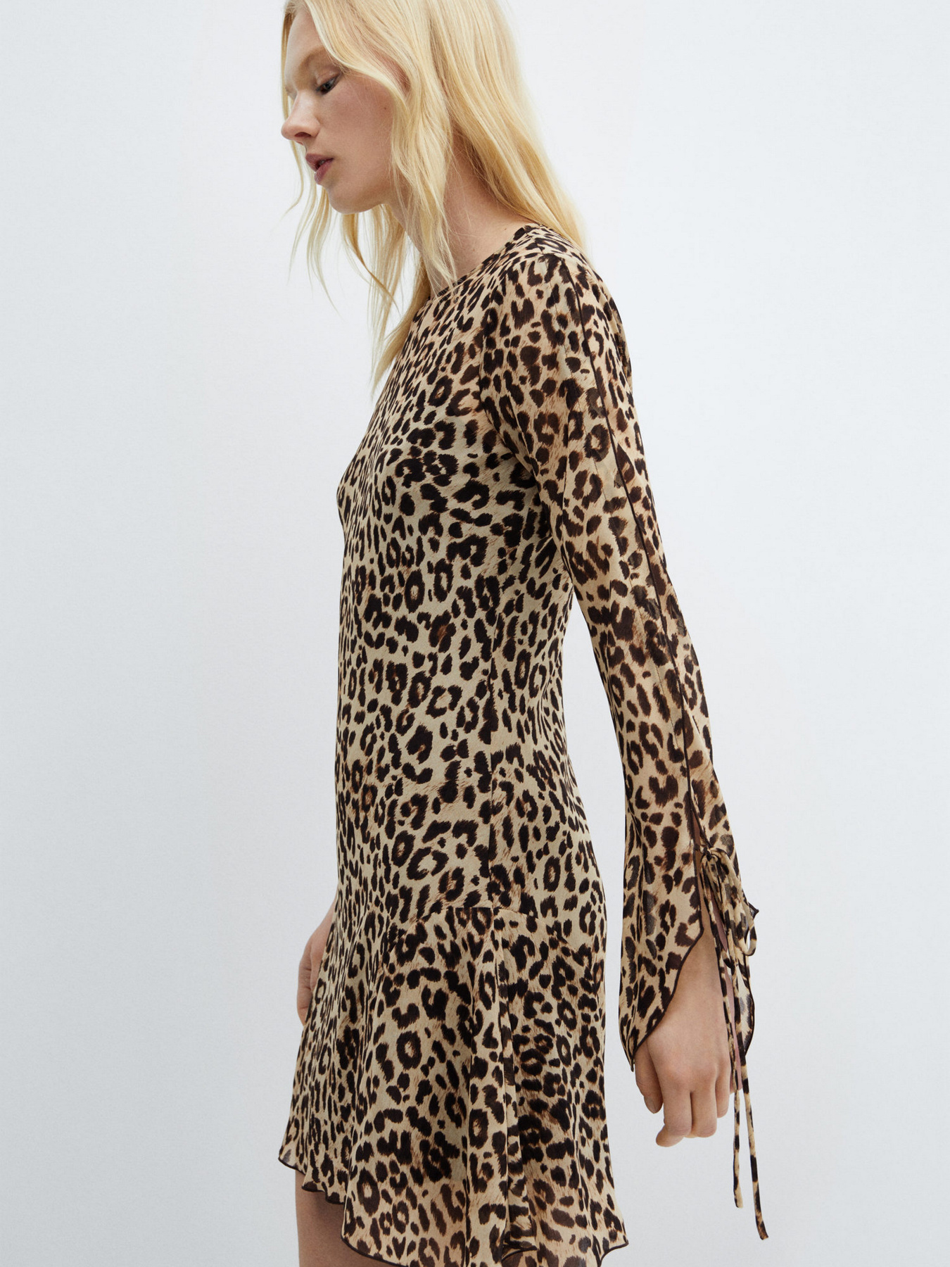 Платье мини MANGO Leo модель 67084034_99 Фото