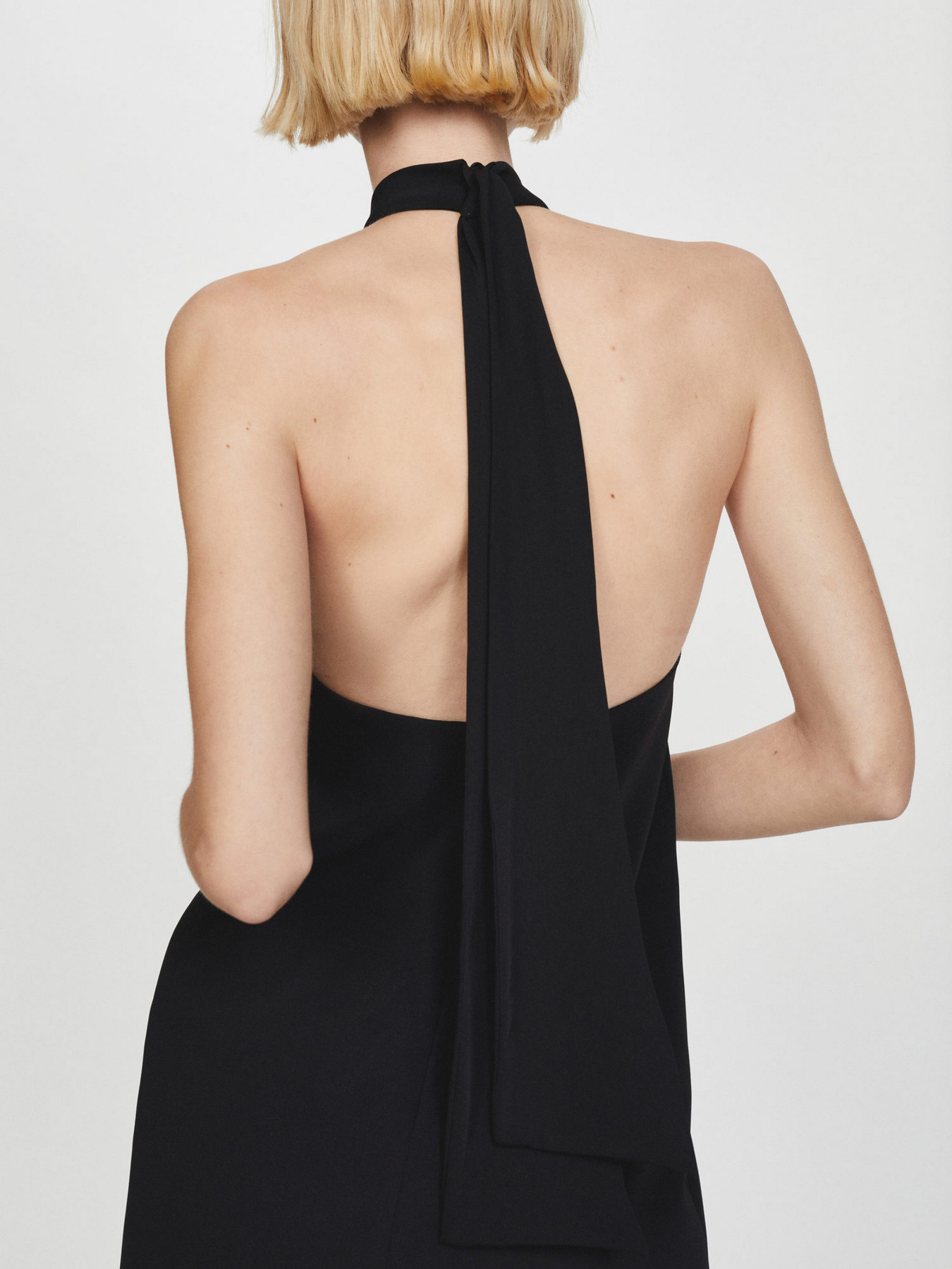 Платье мини MANGO Bobiet модель 67086334_99 Фото