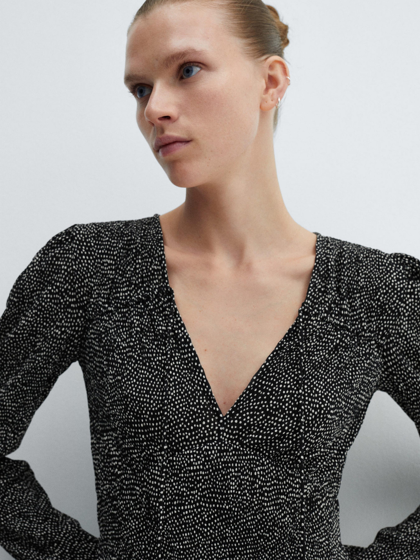 Сукня міді MANGO Pomelo модель 67024788_99 Фото