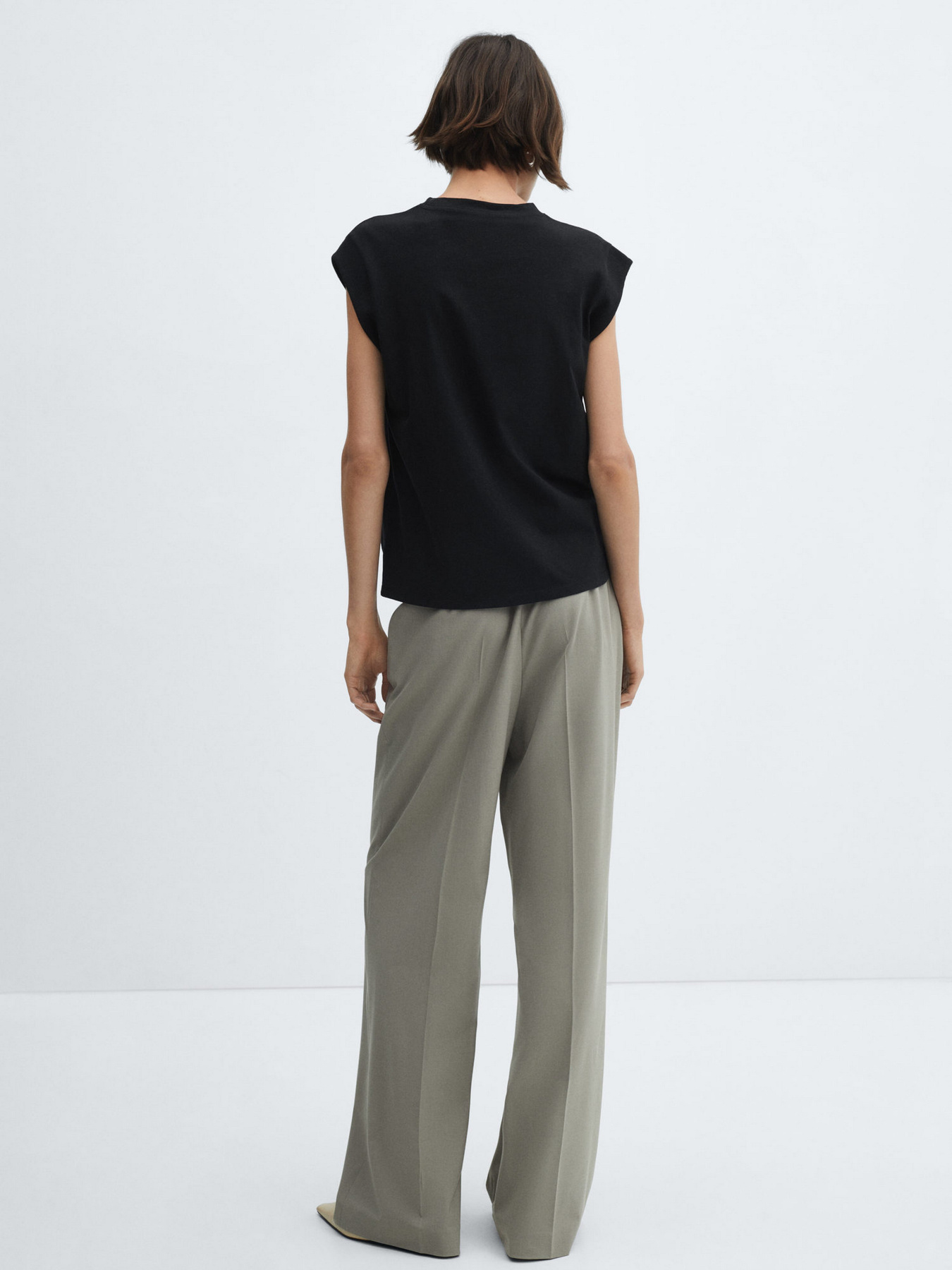 Футболка MANGO Viri модель 67026328_99 Футболка MANGO Viri модель 67026328_99 Фото