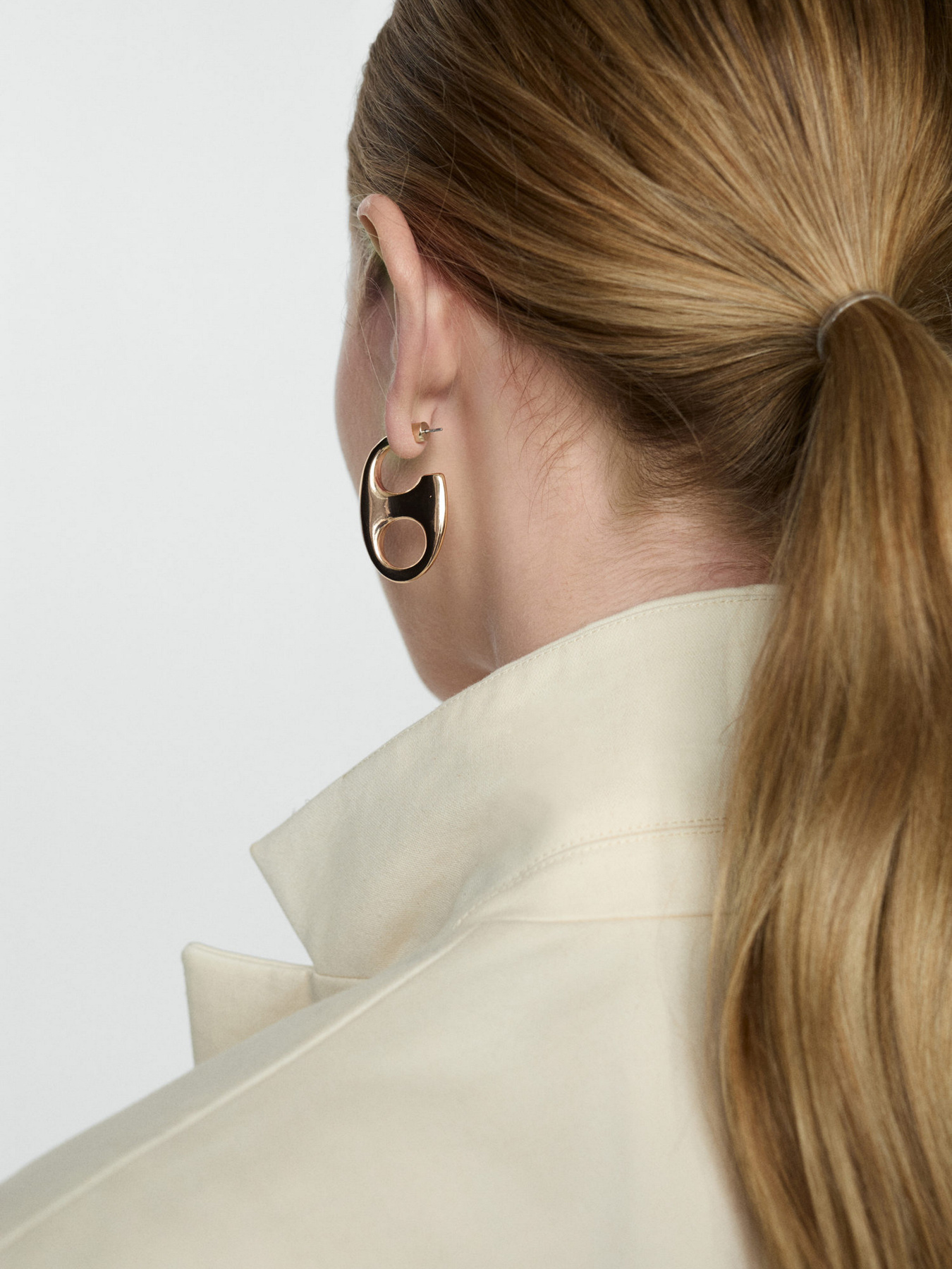 Серьги-гвоздики MANGO модель 67046047_OR Фото