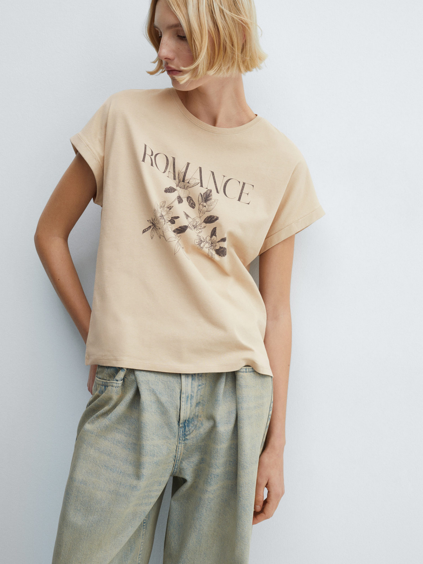 Футболка MANGO Ilustra модель 67035745_7 Футболка MANGO Ilustra модель 67035745_7 Фото