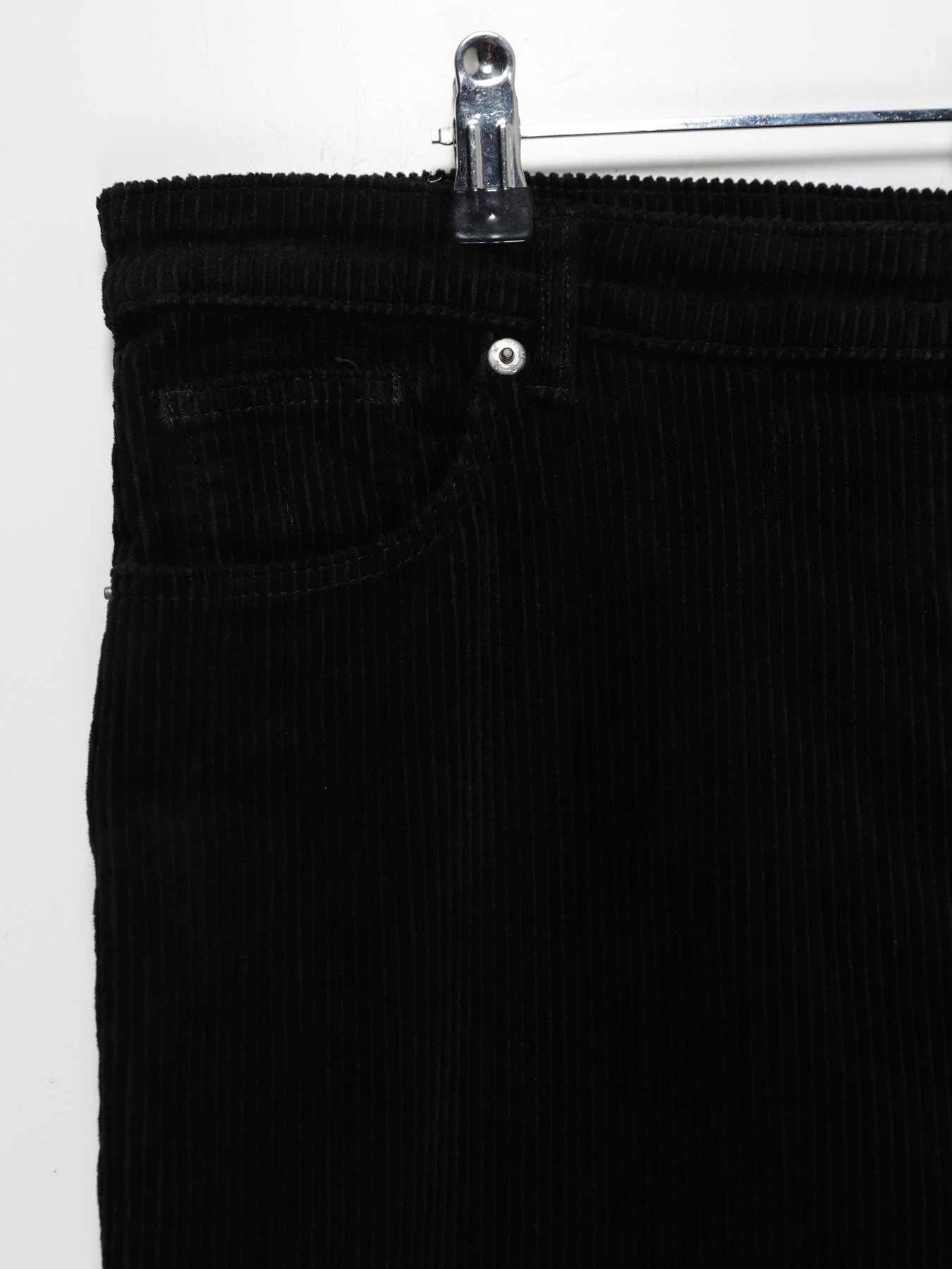 Брюки повседневные Monki модель 0628768_чорний Фото