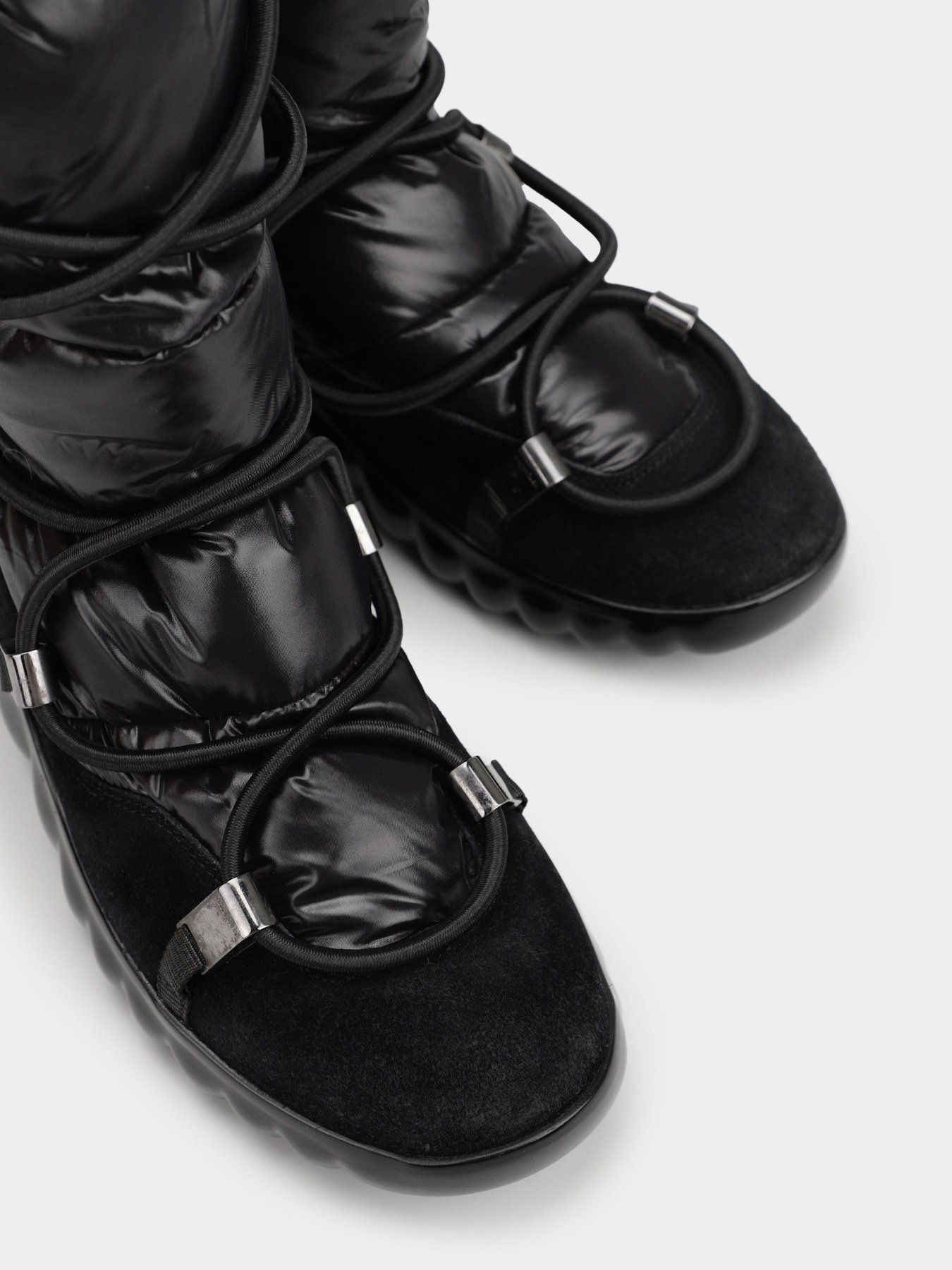 Сапоги дутики Moncler модель 1211210_чорний Фото