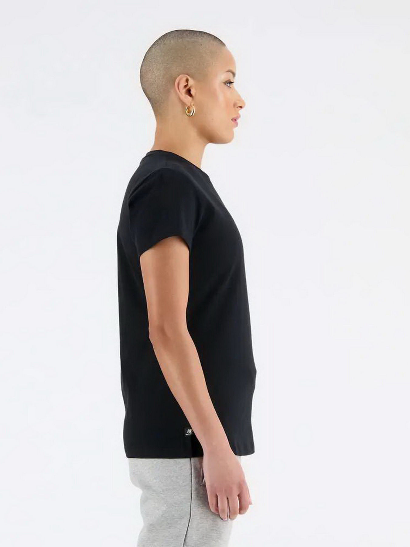 Футболка New Balance Essentials Jersey Athletic Fit модель WT33515BK Фото