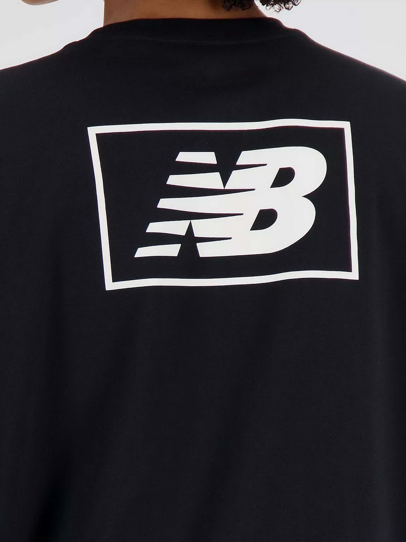 Футболка New Balance Essentials Graphic модель WT33525BK Фото