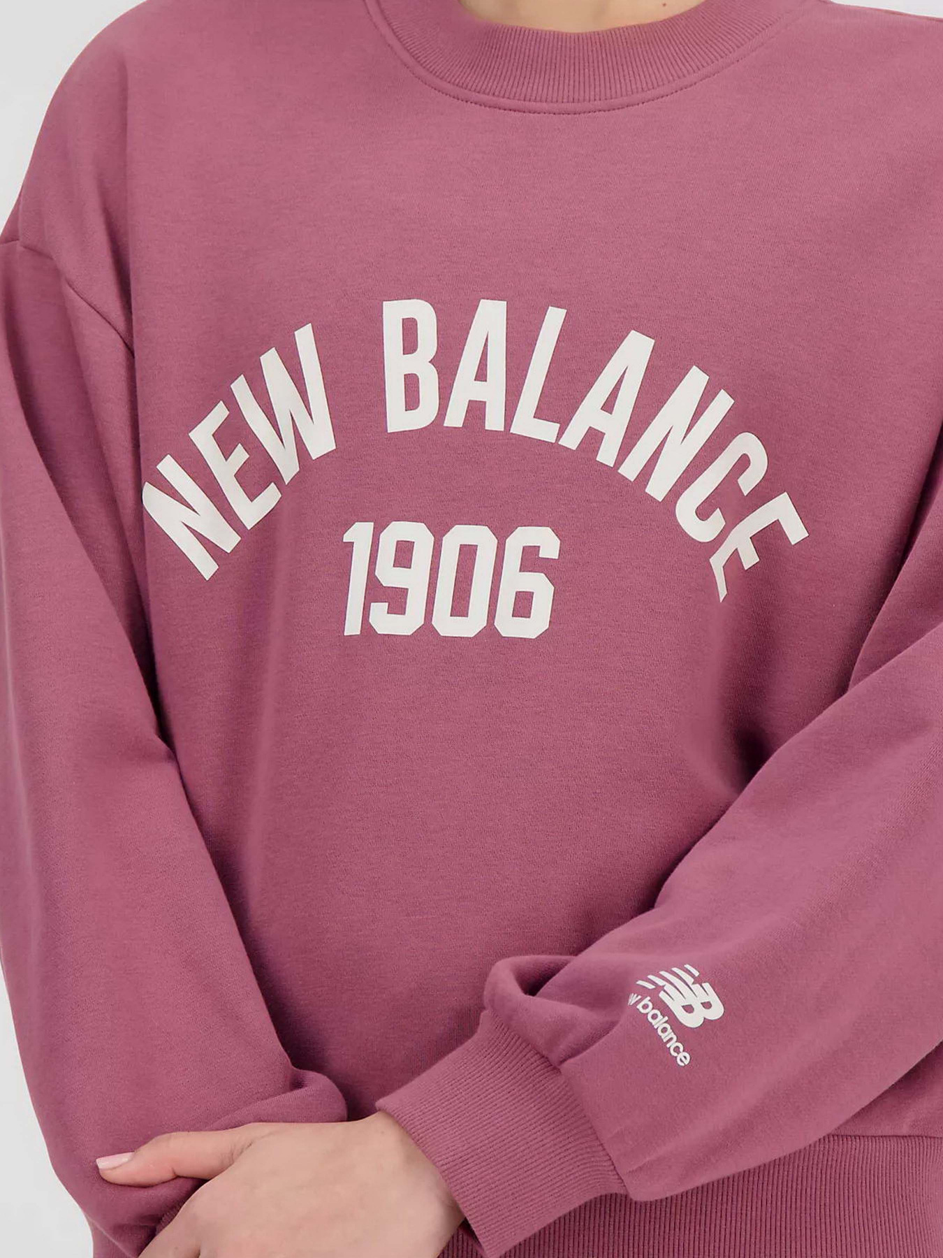 Свитшот New Balance Essentials Varsity модель WT33553WAD Фото