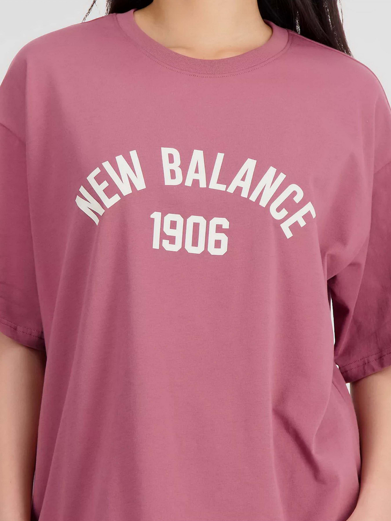 Футболка New Balance Essentials Varsity модель WT33554WAD Фото