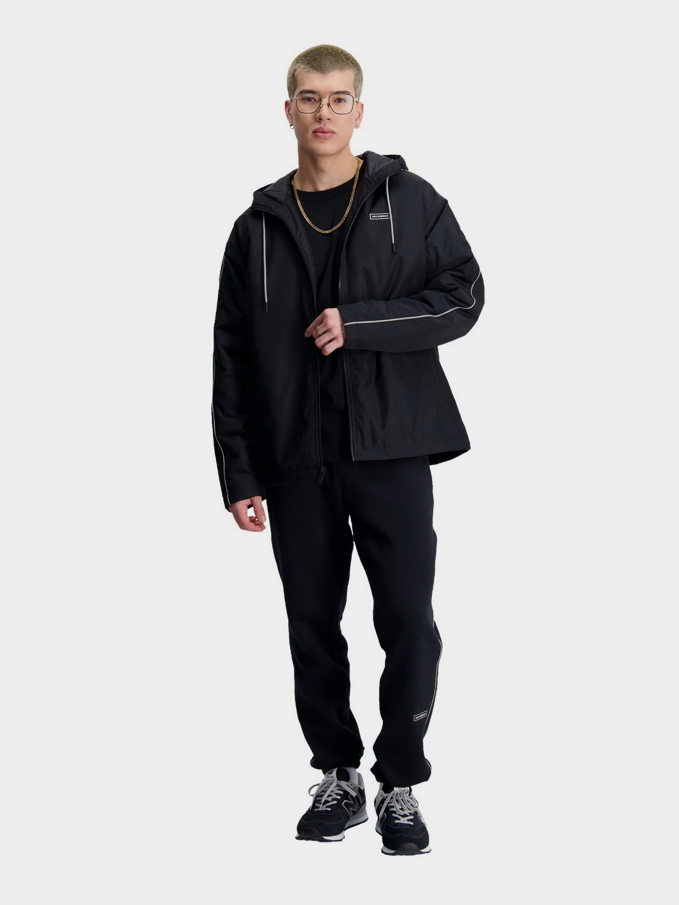 Демісезонна куртка New Balance Essentials Winter Padded модель MJ33537BK Фото