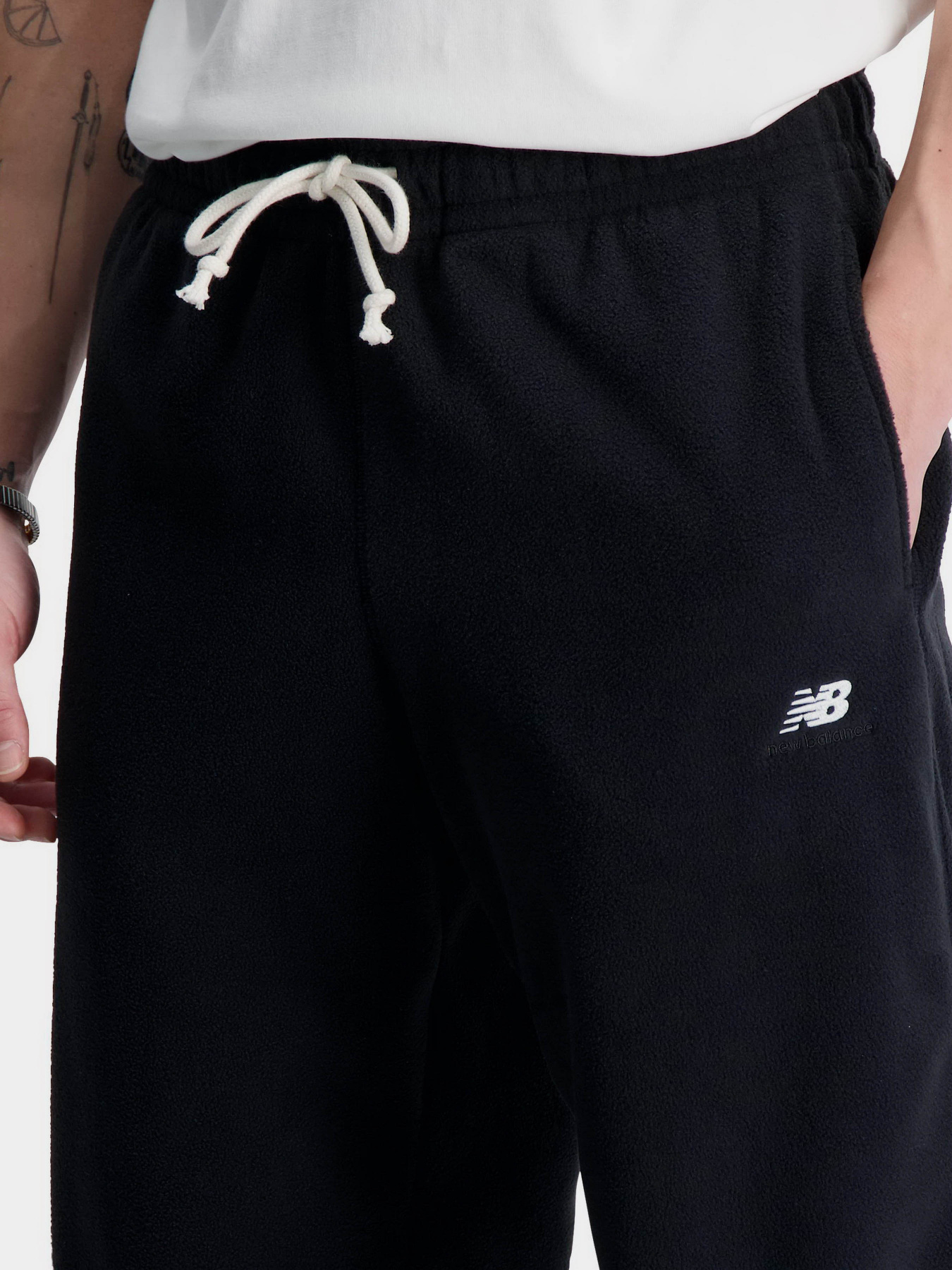 Штаны спортивные New Balance Athletics Polar модель MP33543BK Фото