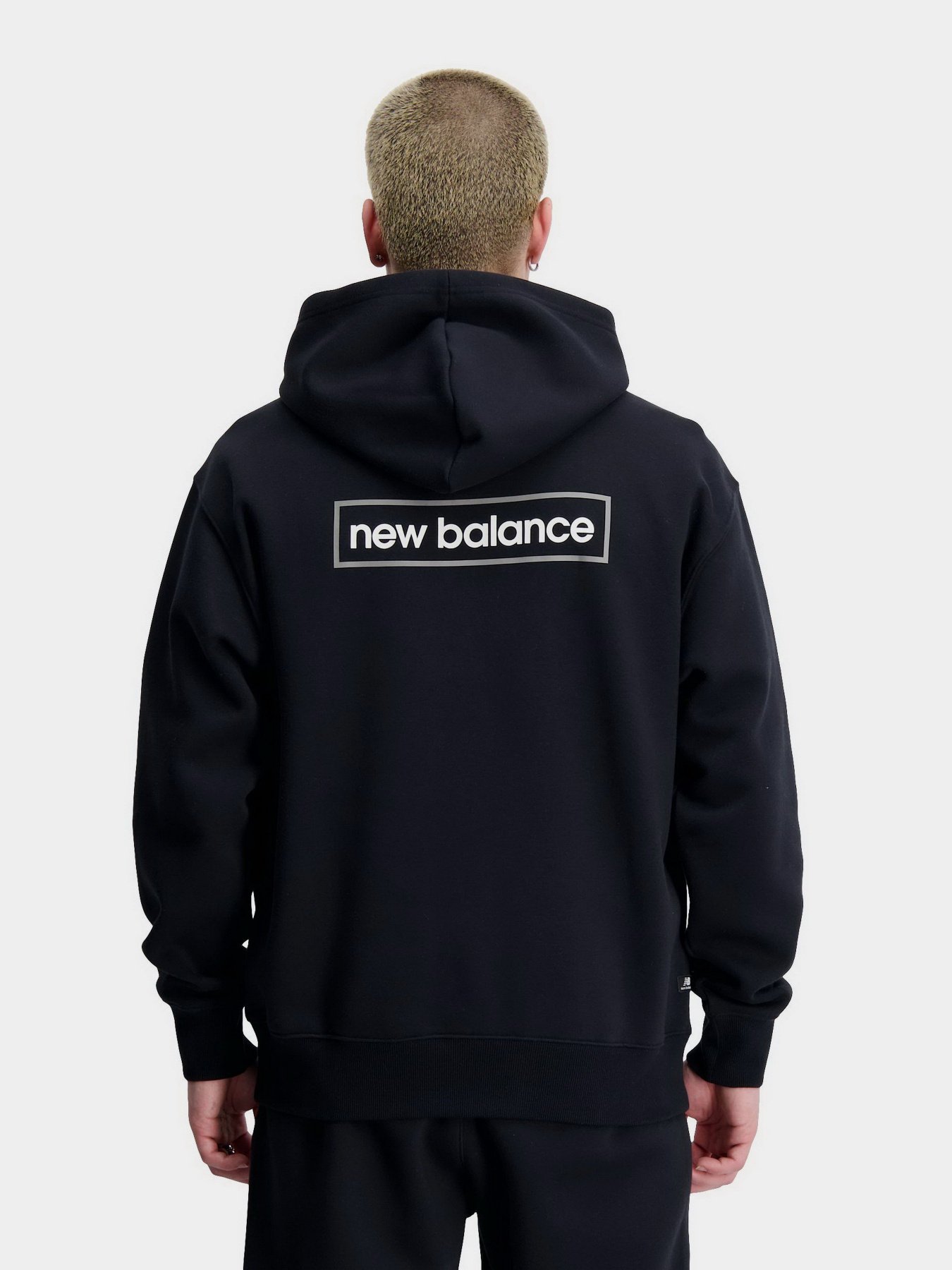 Худі New Balance Essentials Winter модель MT33516BK Худі New Balance Essentials Winter модель MT33516BK Фото