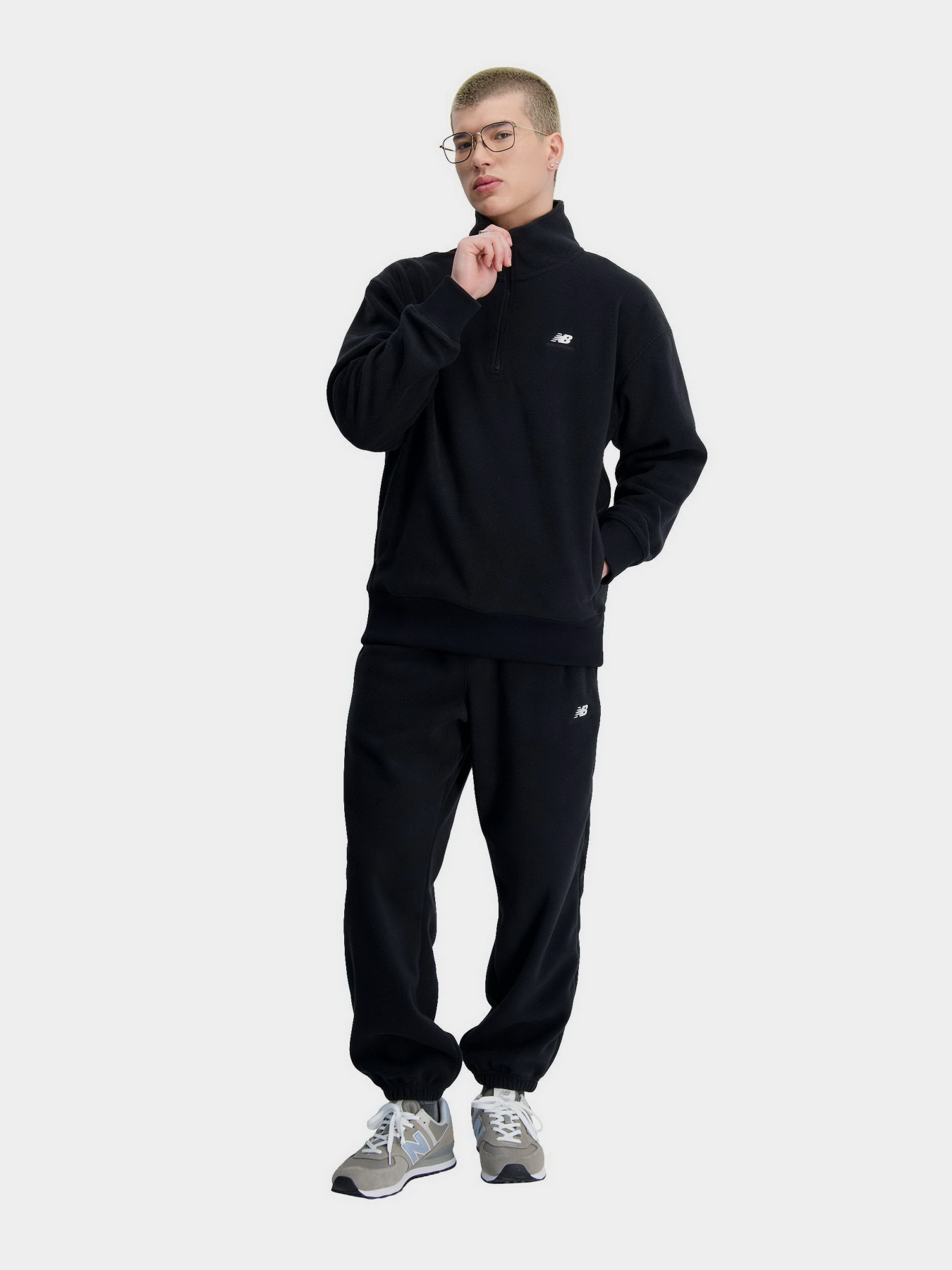 Кофта New Balance Athletics Polar Fleece модель MT33542BK Кофта New Balance Athletics Polar Fleece модель MT33542BK Фото