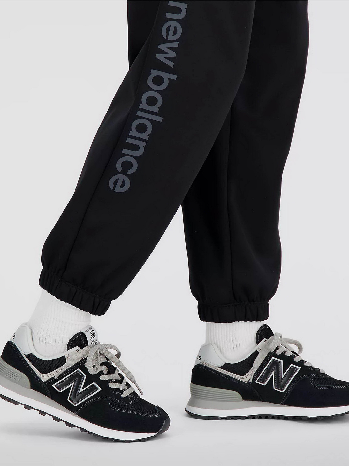 Штаны спортивные New Balance Relentless Performance Fleece модель WP33188BK Фото