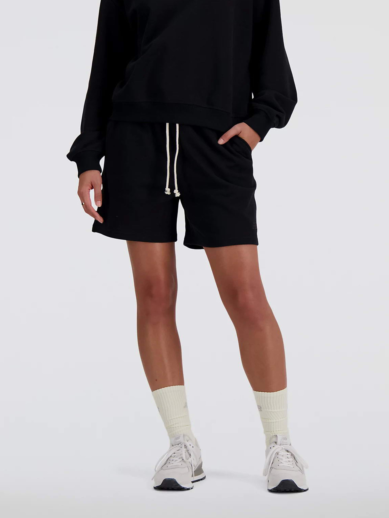 Шорты спортивные New Balance ATHLETICS модель WS41508BK Шорты спортивные New Balance ATHLETICS модель WS41508BK Фото