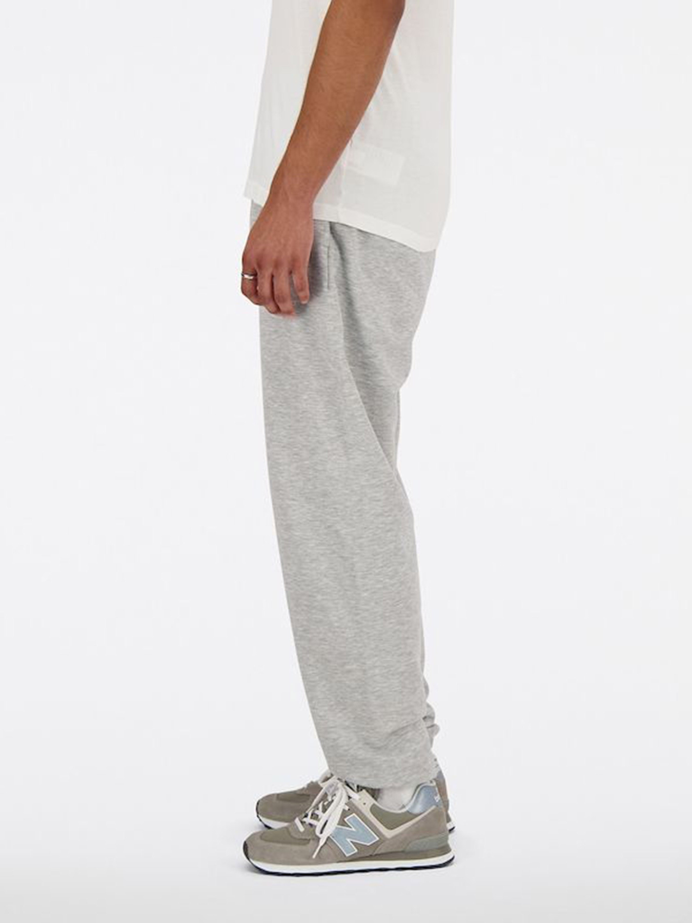 Спортивні штани New Balance SMALL LOGO модель MP41519AG Спортивні штани New Balance SMALL LOGO модель MP41519AG Фото