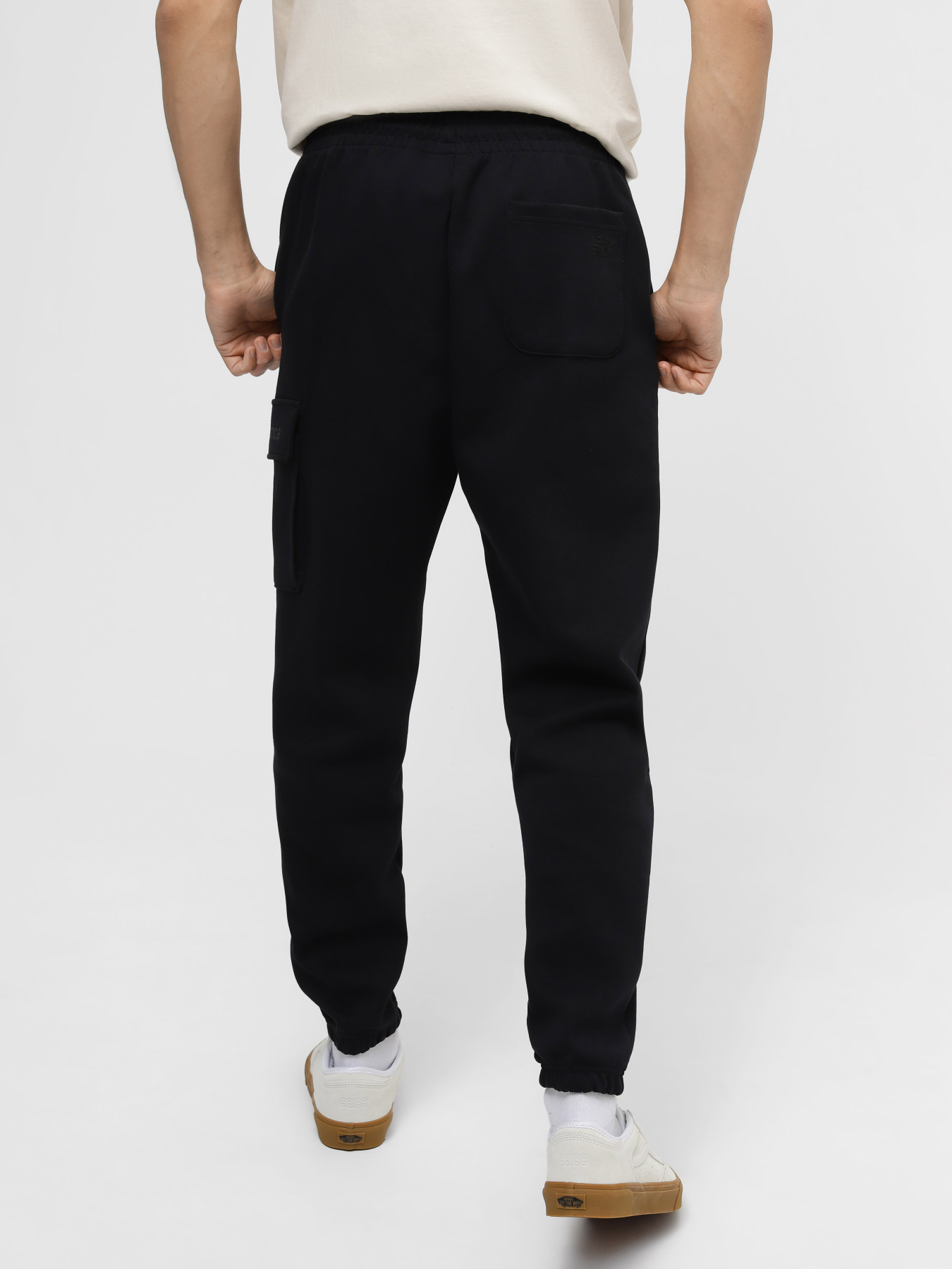 Брюки повседневные New Balance Shifted модель MP41553BK Фото