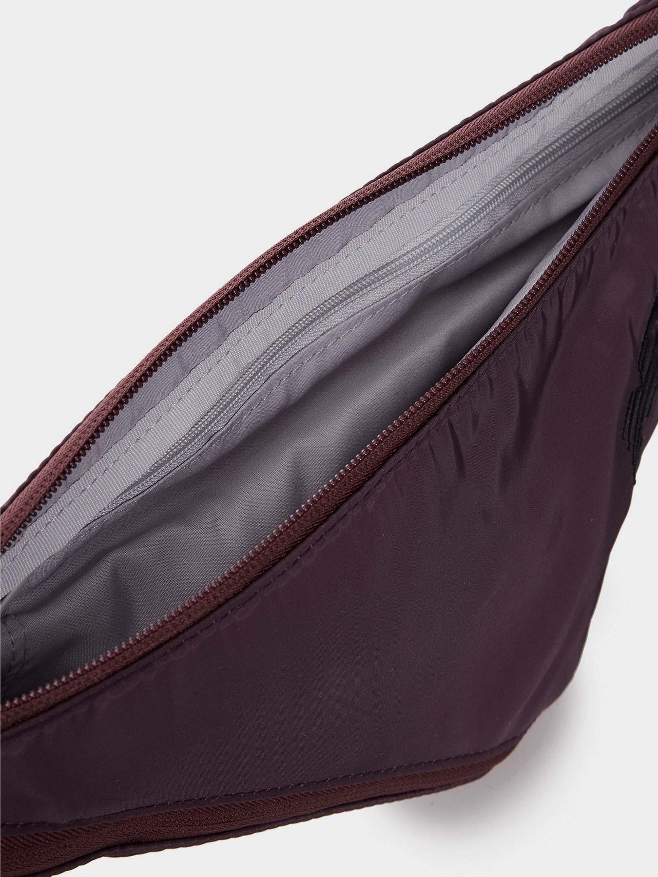 Поясная сумка New Balance XL BUM модель LAB23084LIE Фото