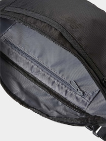 Поясная сумка New Balance Opp Core Lg модель LAB23101BK Фото