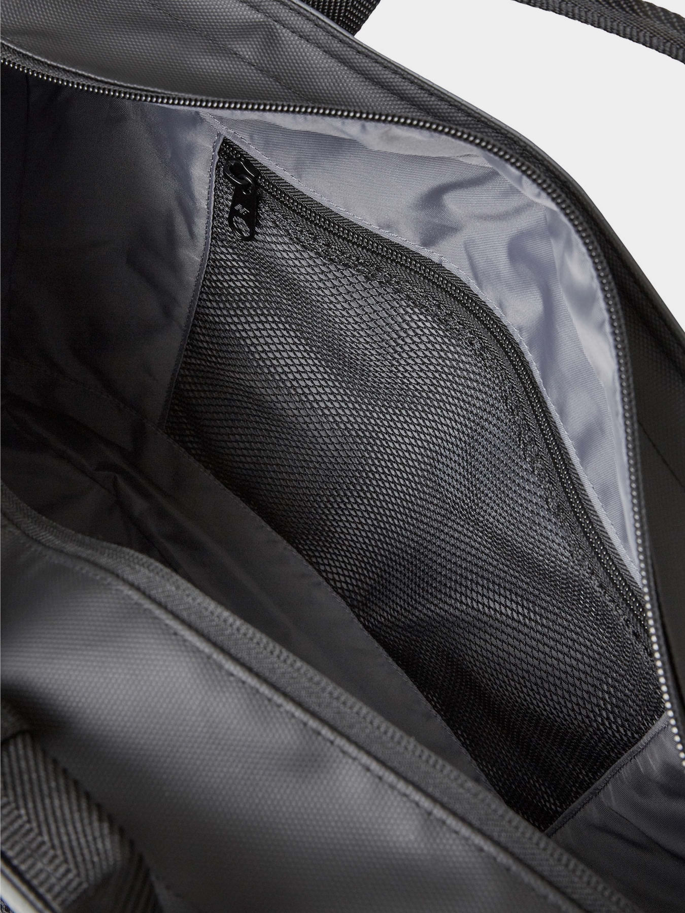 Дорожная сумка New Balance Legacy Duffel модель LAB23107BKK Фото