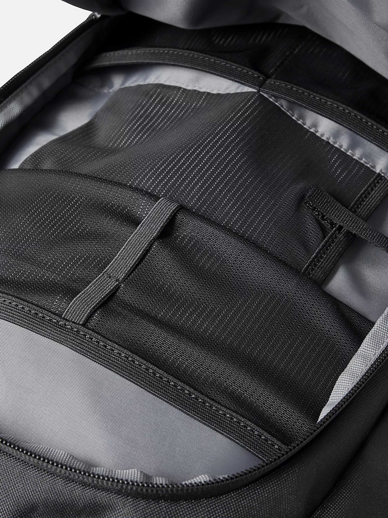 Рюкзак New Balance Logo 29L модель LAB23091BK Фото