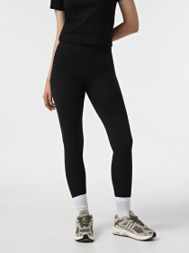 Спортивные леггинсы New Balance LINEAR HERITAGE модель WP43503BK Фото