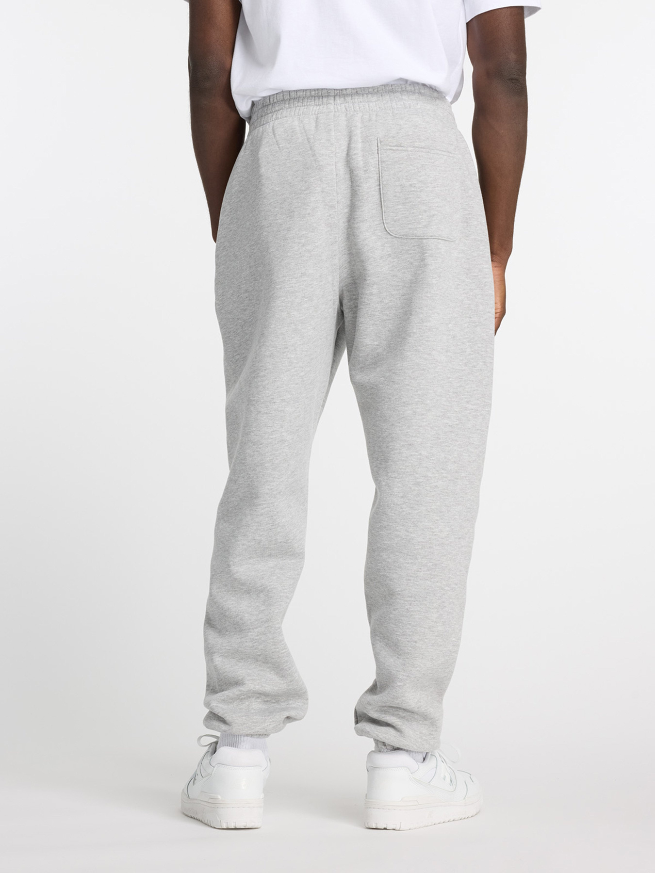 Штаны спортивные New Balance SPORT ESSENTIALS FLEECE модель MP41503AG Фото