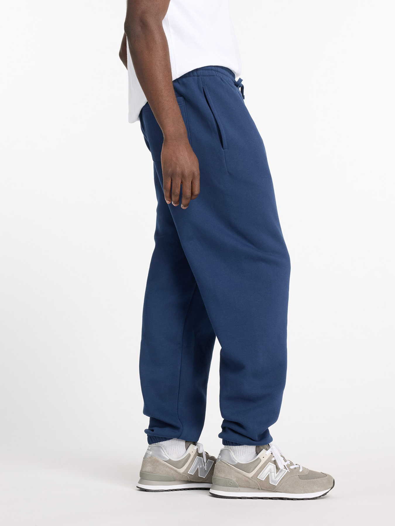 Штаны спортивные New Balance SPORT ESSENTIALS FLEECE модель MP41503NNY Фото