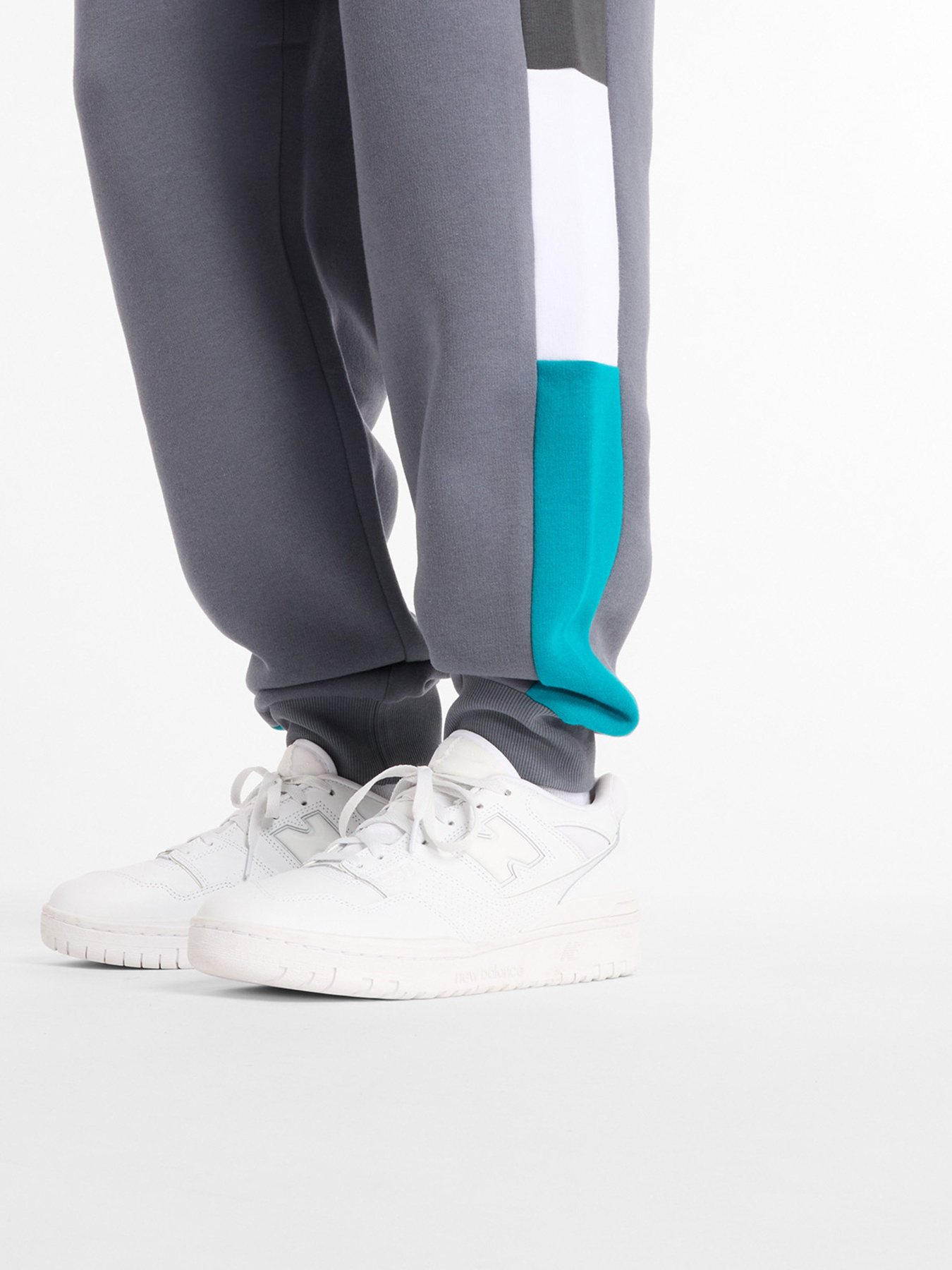 Штаны спортивные New Balance CLASSICS FLEECE модель MP43522GT Фото