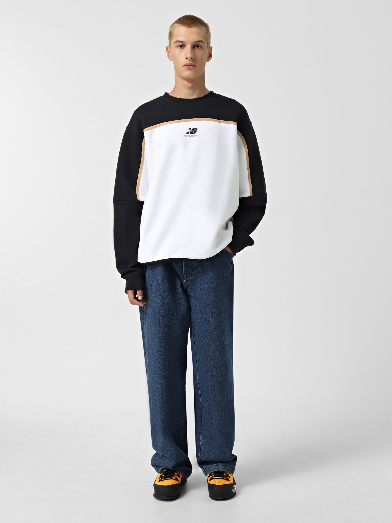 Худі та світшоти New Balance CLASSICS FLEECE модель MT43525BK Фото