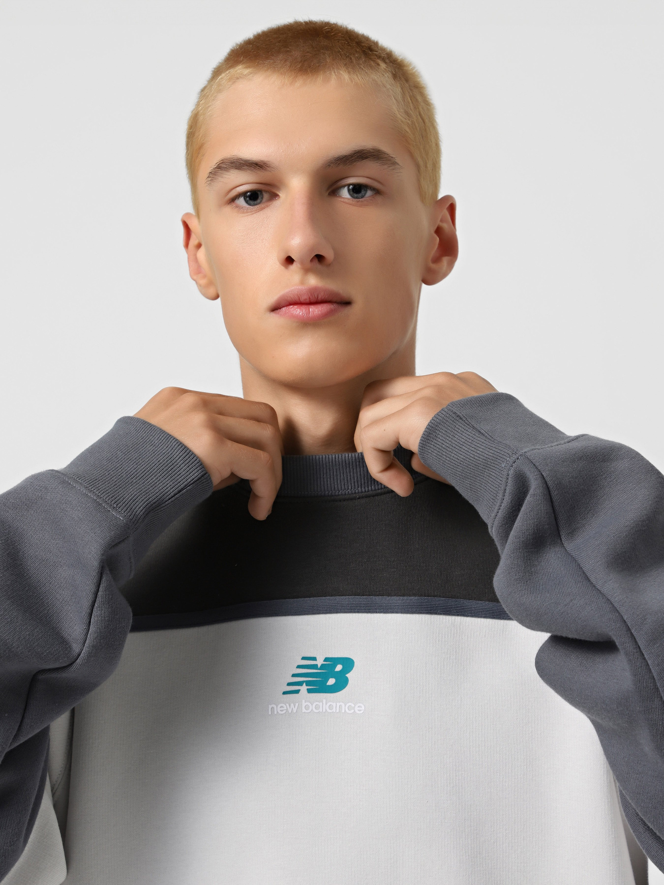 Свитшот New Balance Classics Fleece модель MT43525GT Фото