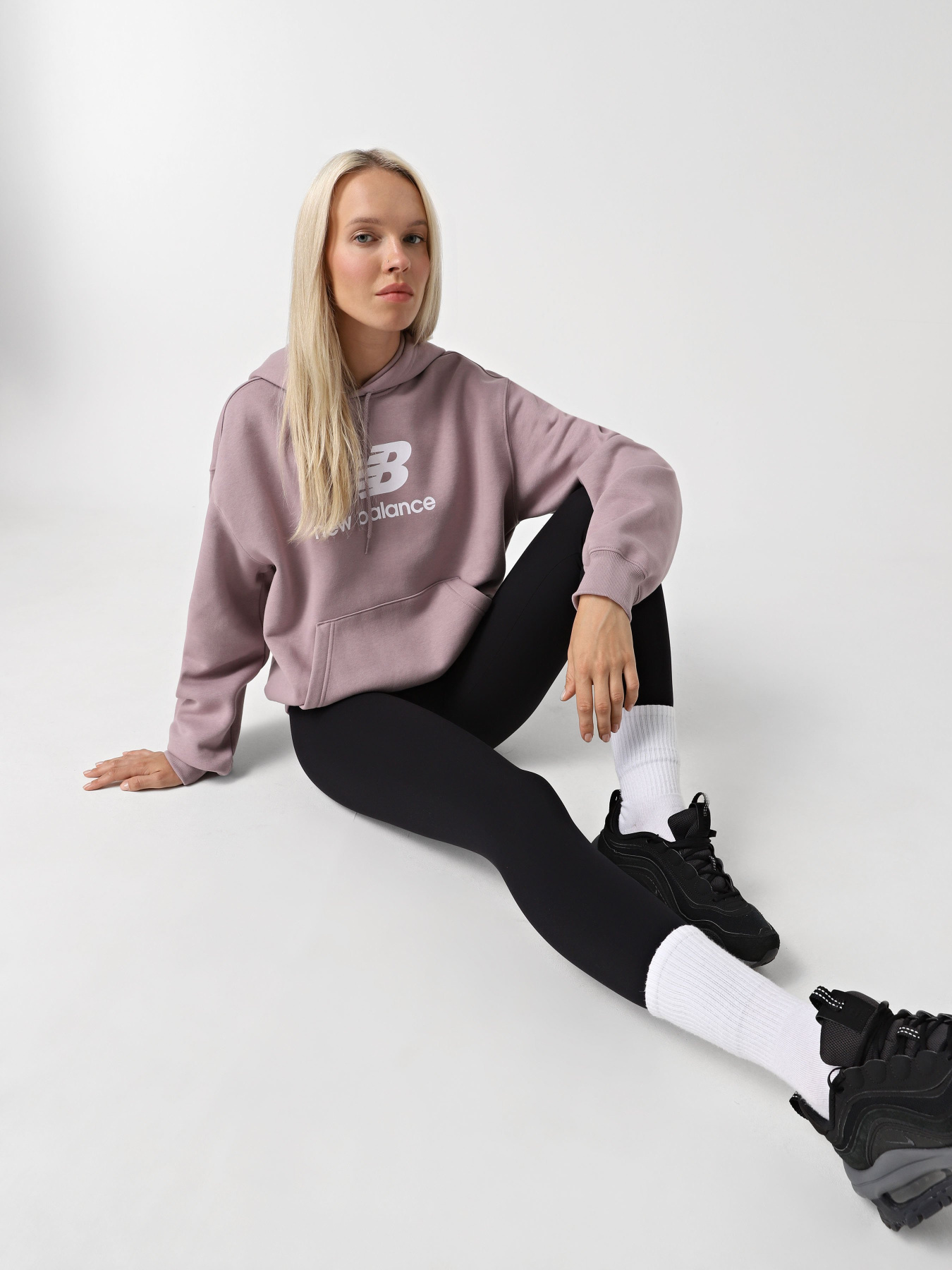 Худі New Balance ESSENTIALS FLEECE модель WT41506ICW Фото