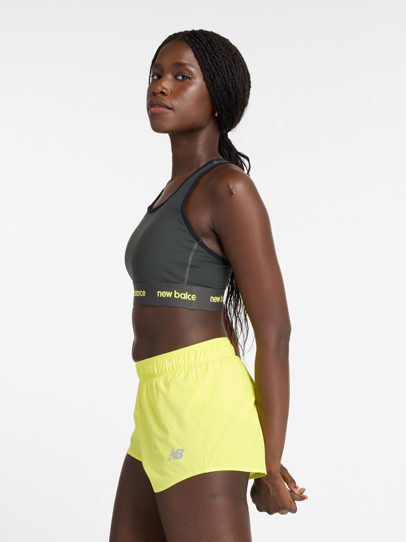 Спортивный топ New Balance SLEEK SUPPORT модель WB41048ACK Фото