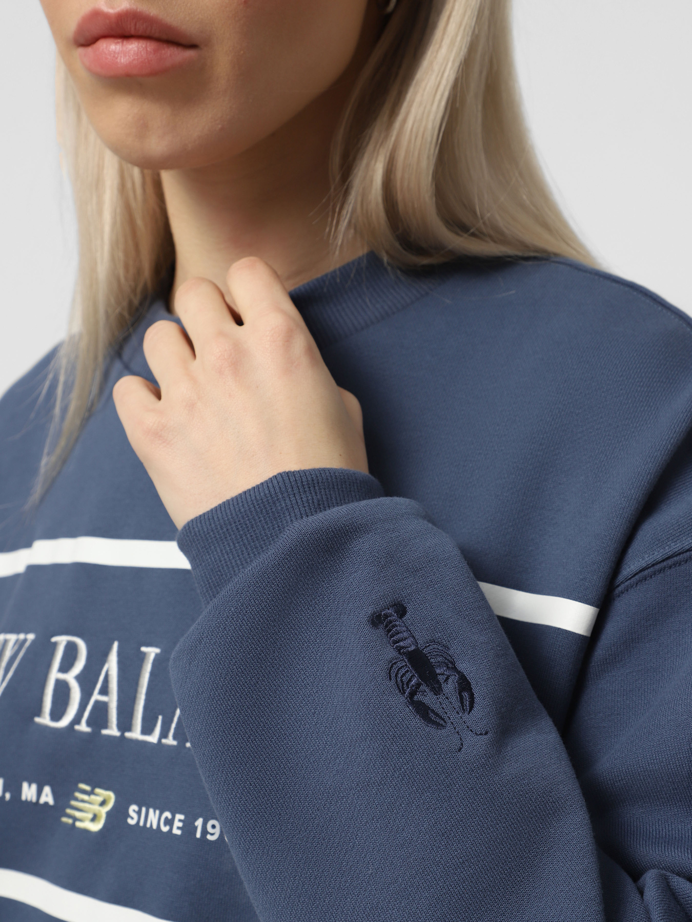 Світшот New Balance ATHLETICS NAUTICAL LOBSTER модель WT51923VTI Фото