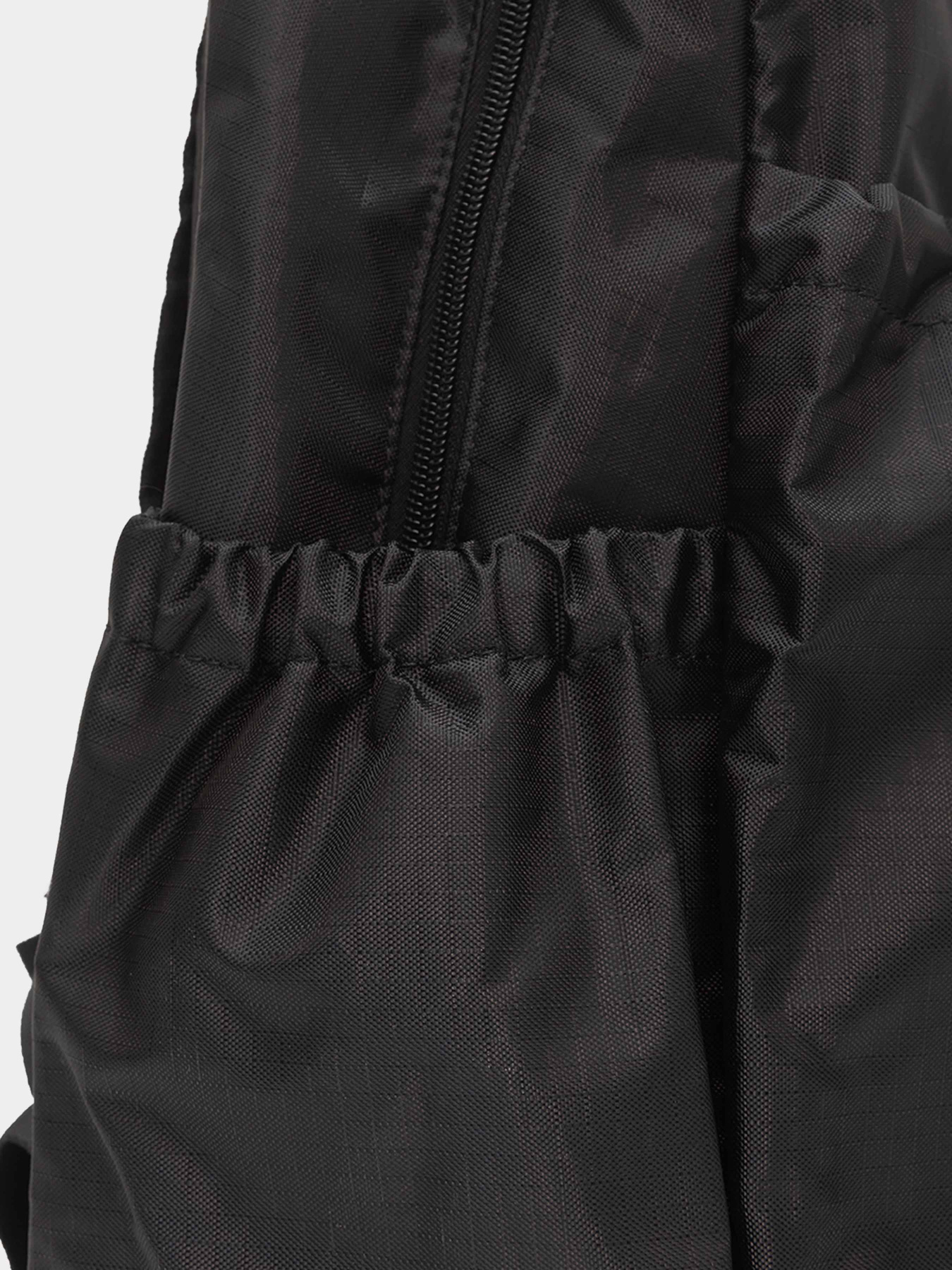 Повсякденний рюкзак New Balance ESSENTIALS 20L модель LAB51900BK Фото