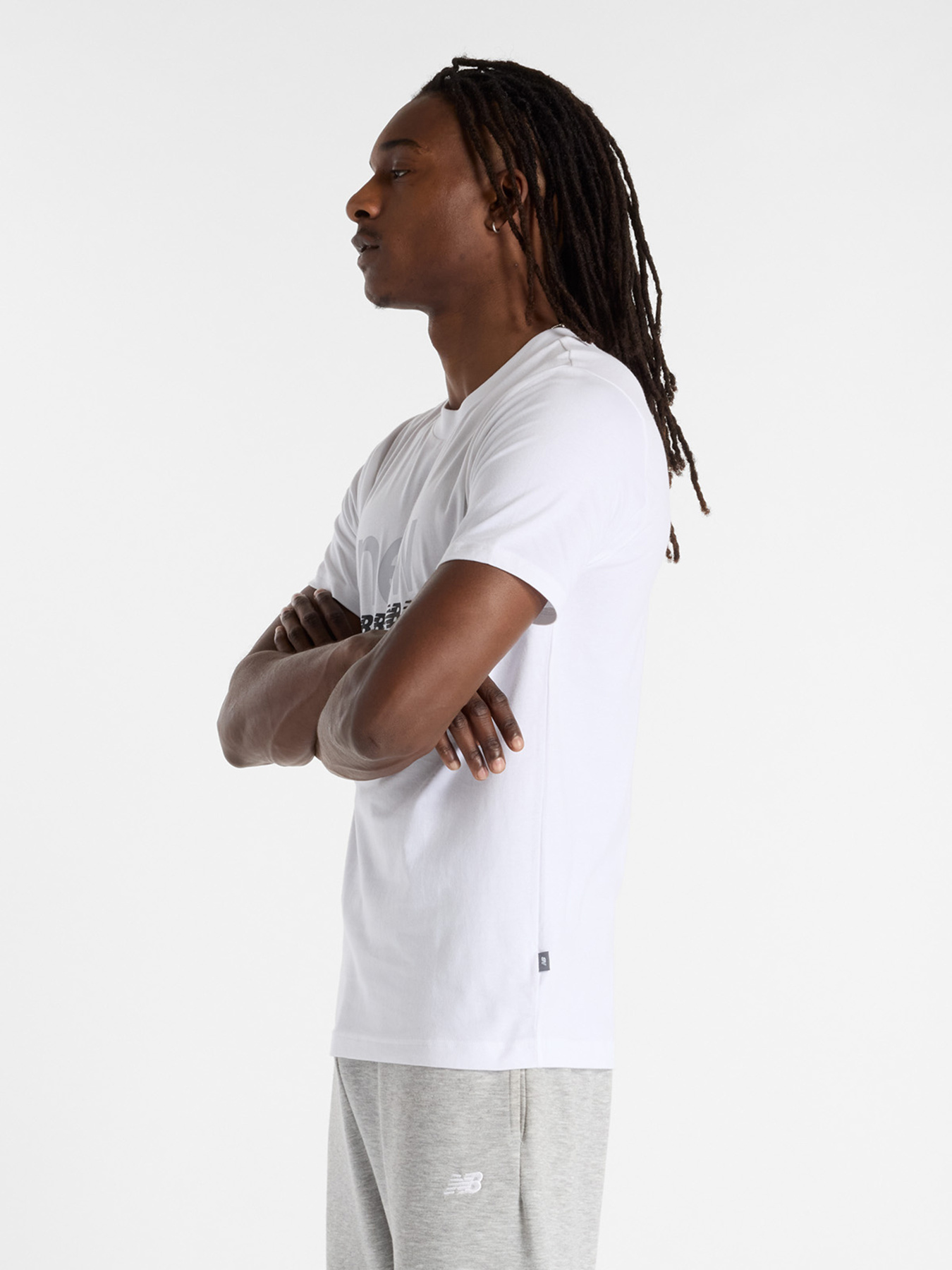 Футболка New Balance SPORT GRAPHIC модель MT51940WT Футболка New Balance SPORT GRAPHIC модель MT51940WT Фото