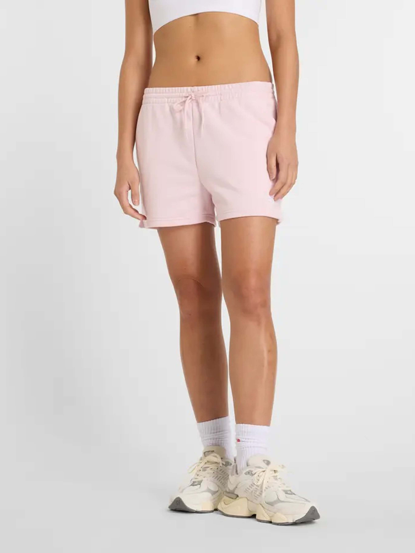 Повсякденні шорти New Balance SMALL LOGO модель WS41500RSG Повсякденні шорти New Balance SMALL LOGO модель WS41500RSG Фото