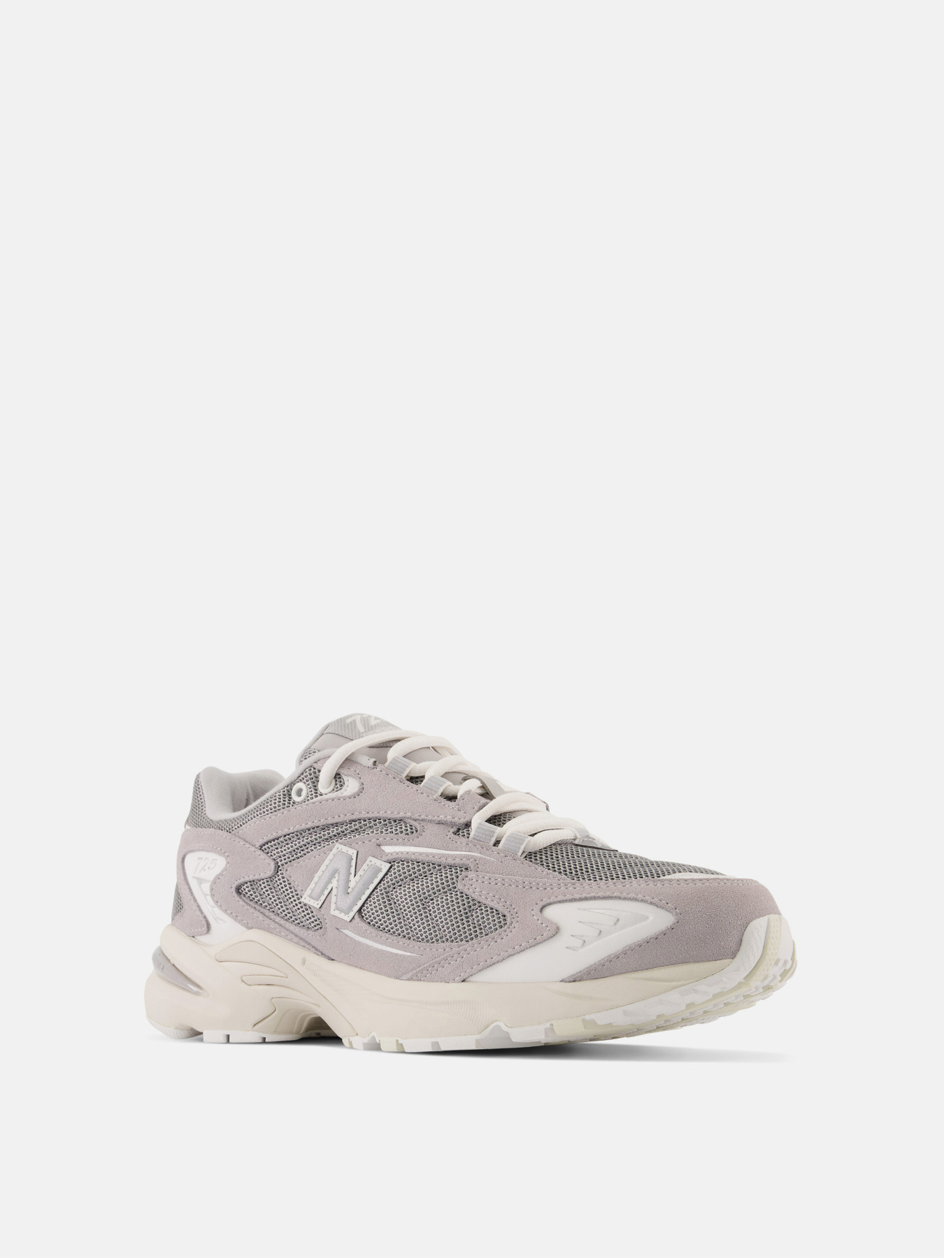 Кросівки New Balance 725 Модель ML725AA Фото