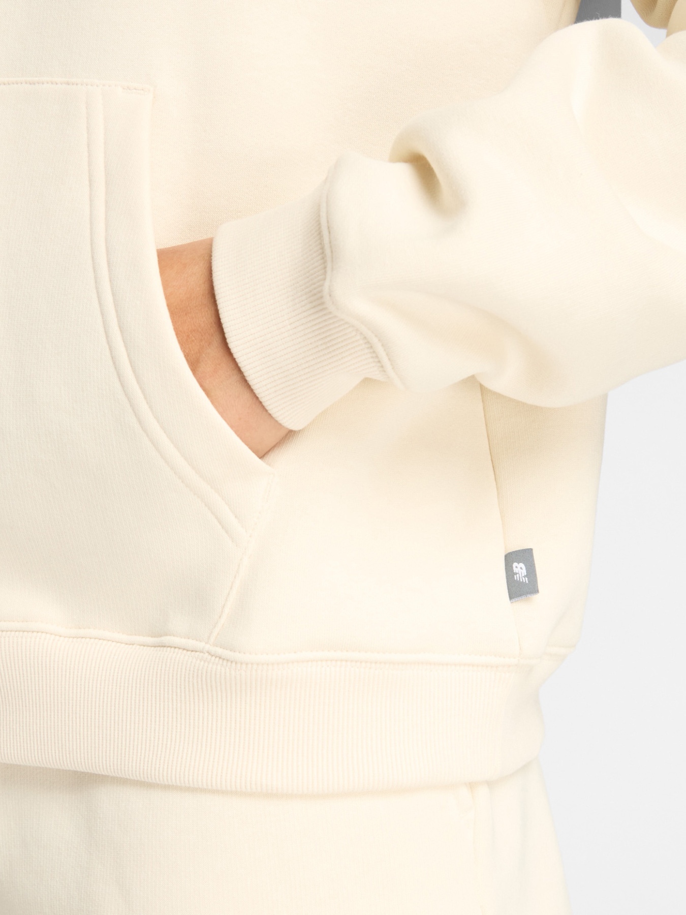 Кофта New Balance REIMAGINED модель WT53513LIN Кофта New Balance REIMAGINED модель WT53513LIN Фото