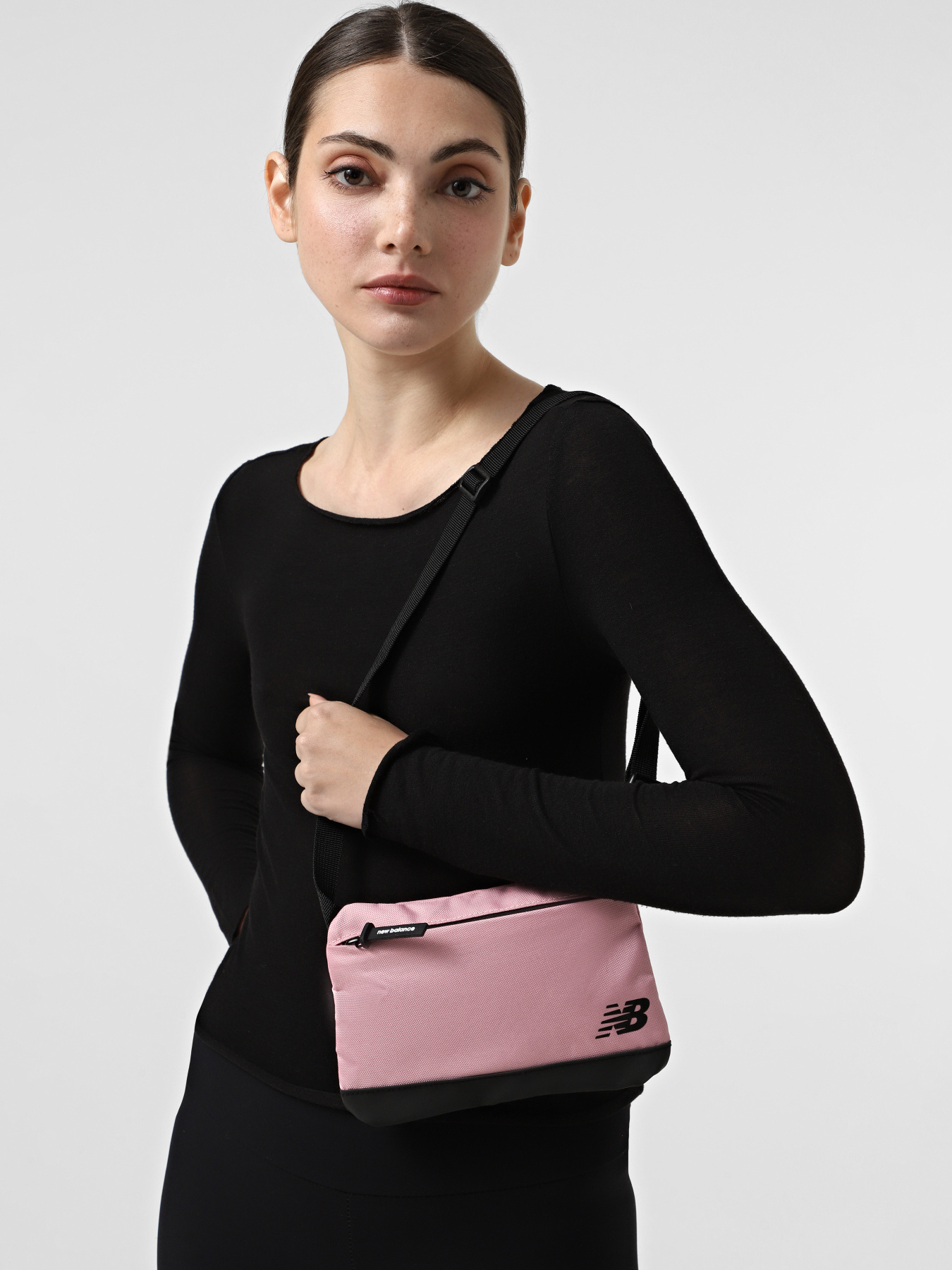 Кросс-боди New Balance ESSENTIAL модель LAB53514PTF Фото