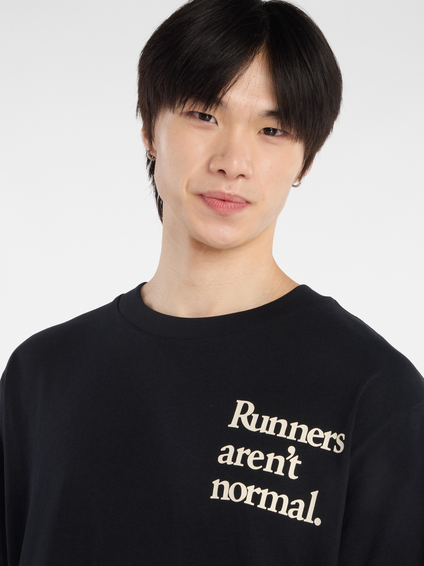 Футболка New Balance RUNNERS ARENT NORMAL модель MT53921BK Фото