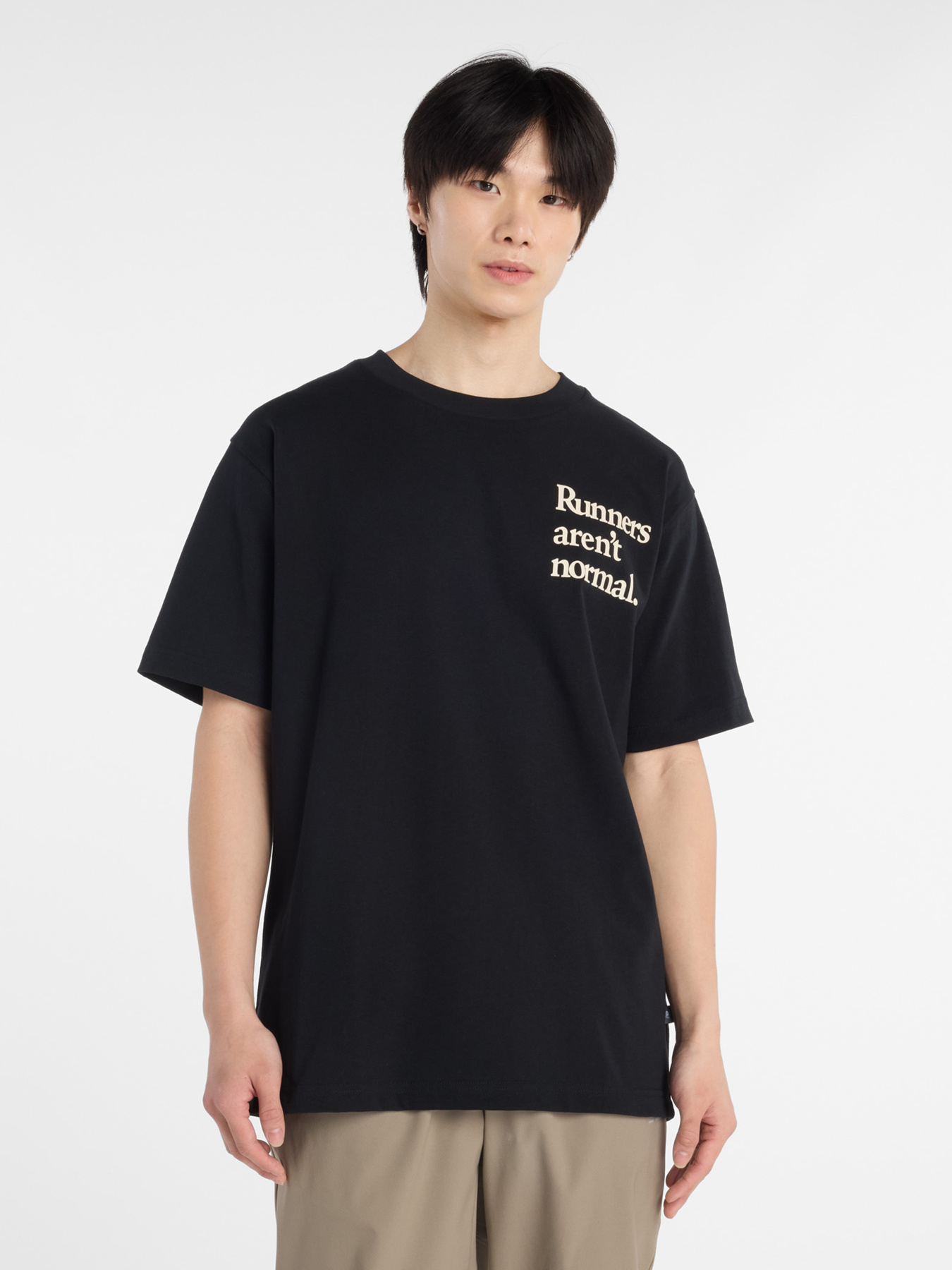 Футболка New Balance RUNNERS ARENT NORMAL модель MT53921BK Фото