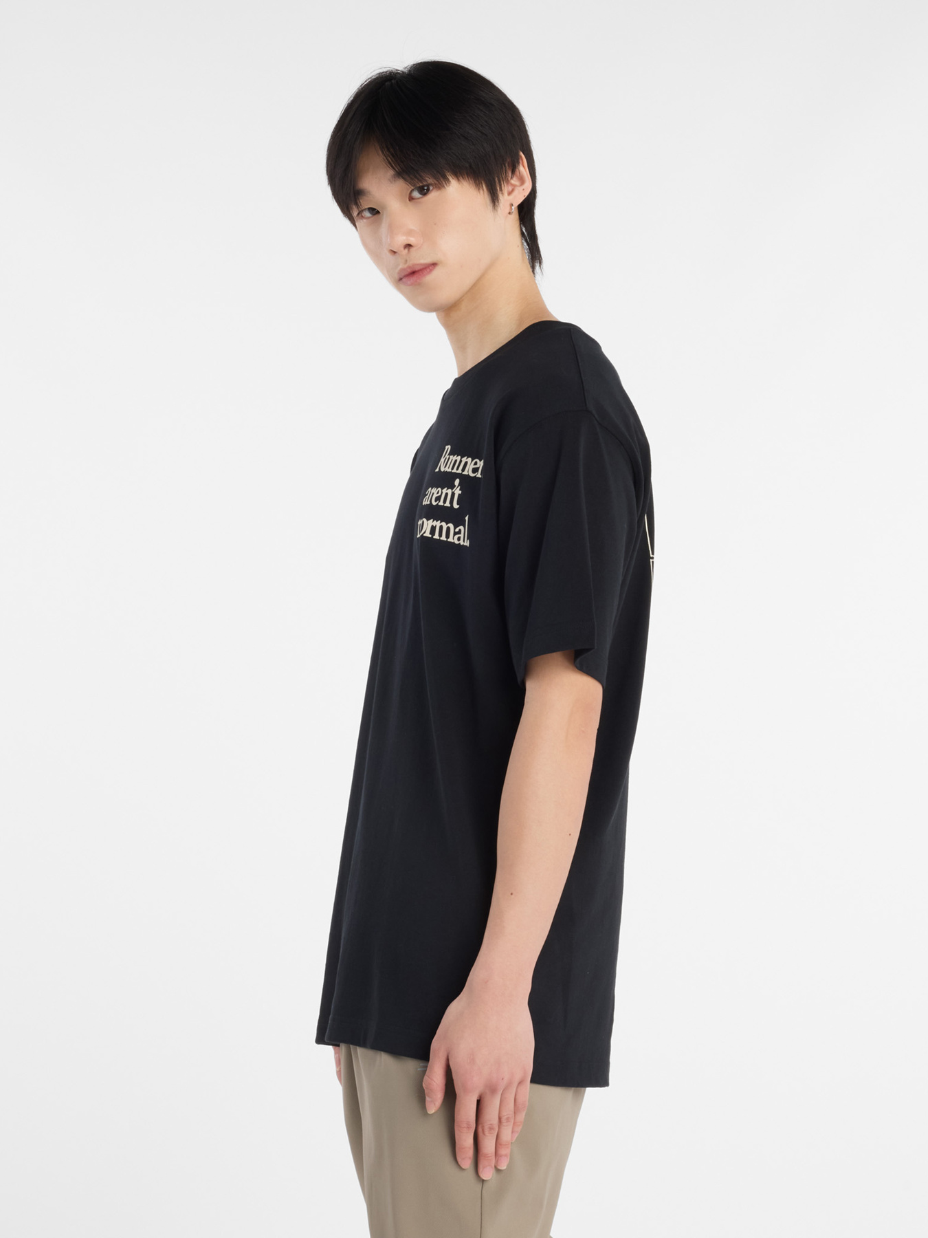 Футболка New Balance RUNNERS ARENT NORMAL модель MT53921BK Фото