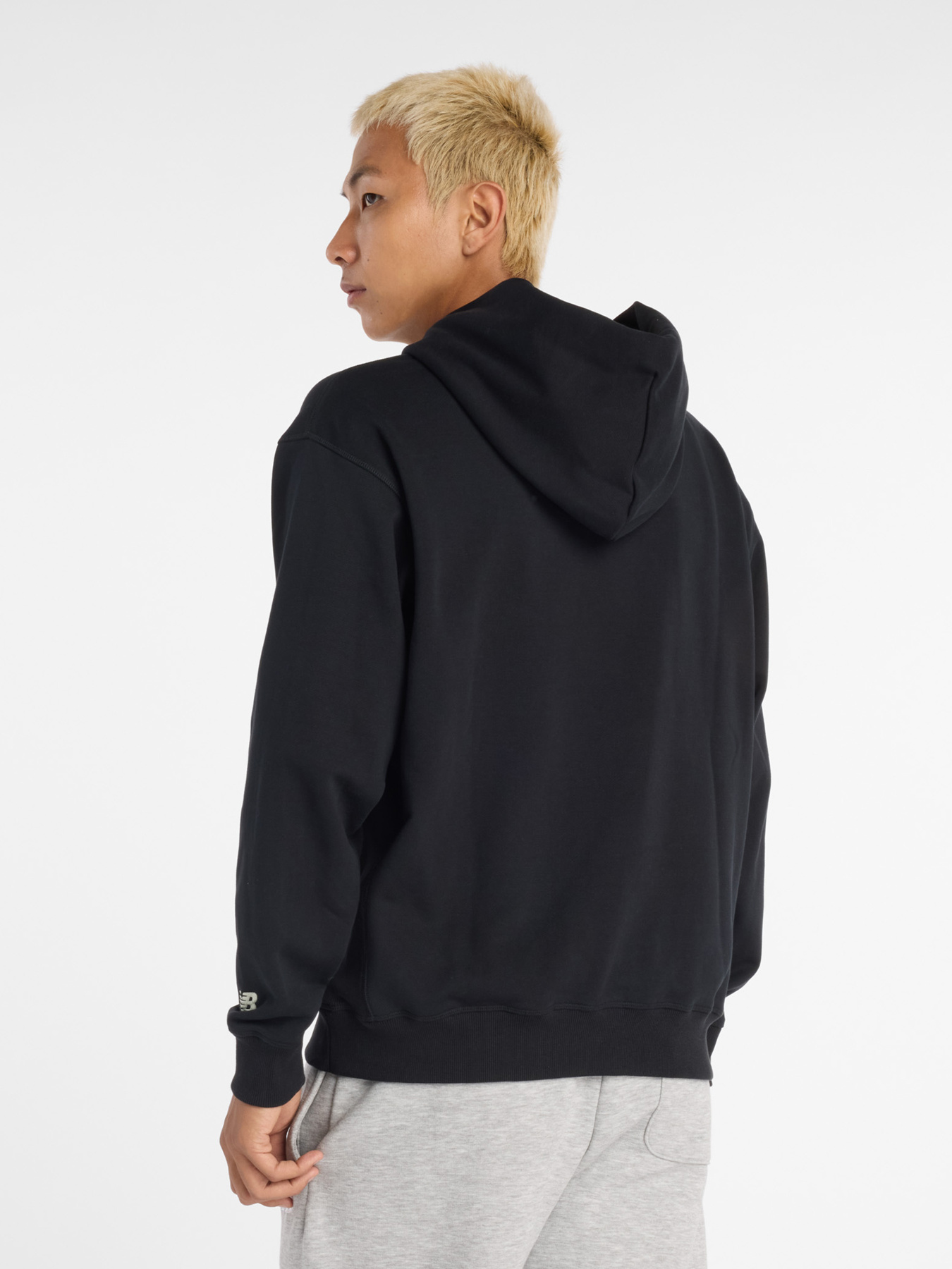 Худі New Balance ATHELTICS SIGNATURE модель MT53938BK Фото