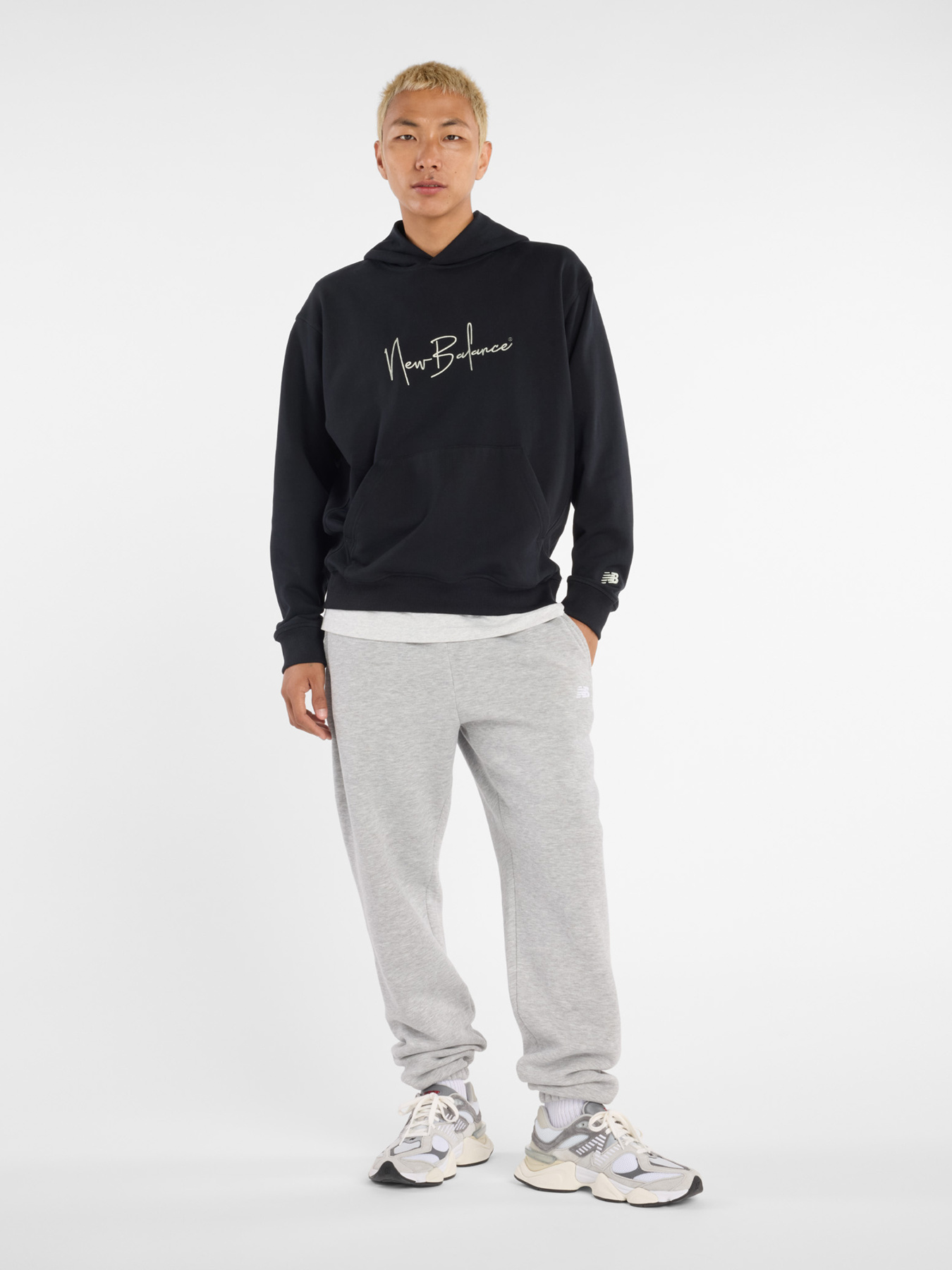 Худи New Balance ATHELTICS SIGNATURE модель MT53938BK Фото
