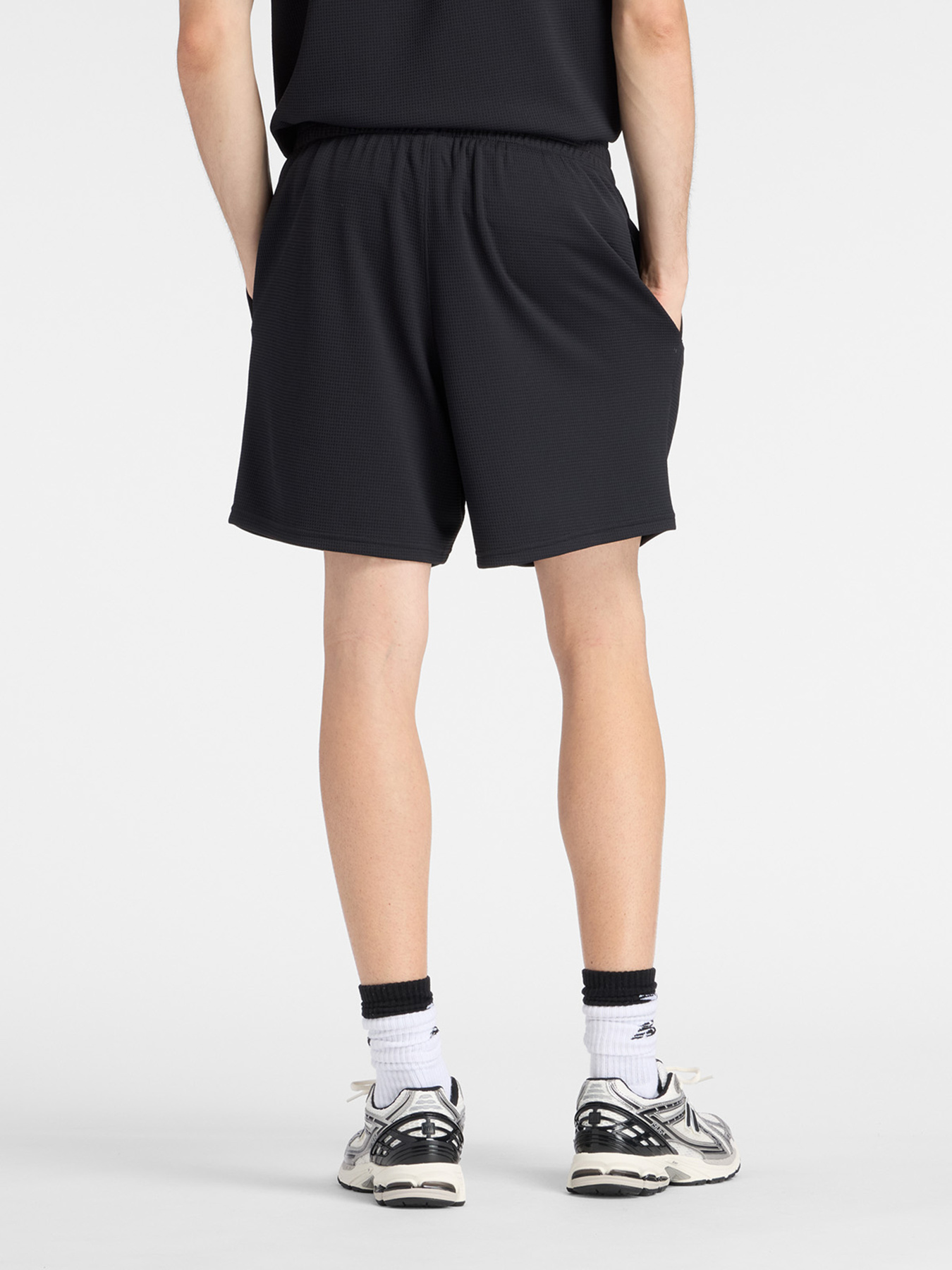 Шорты New Balance TEXTURED CHECK модель MB61V17CBK Фото