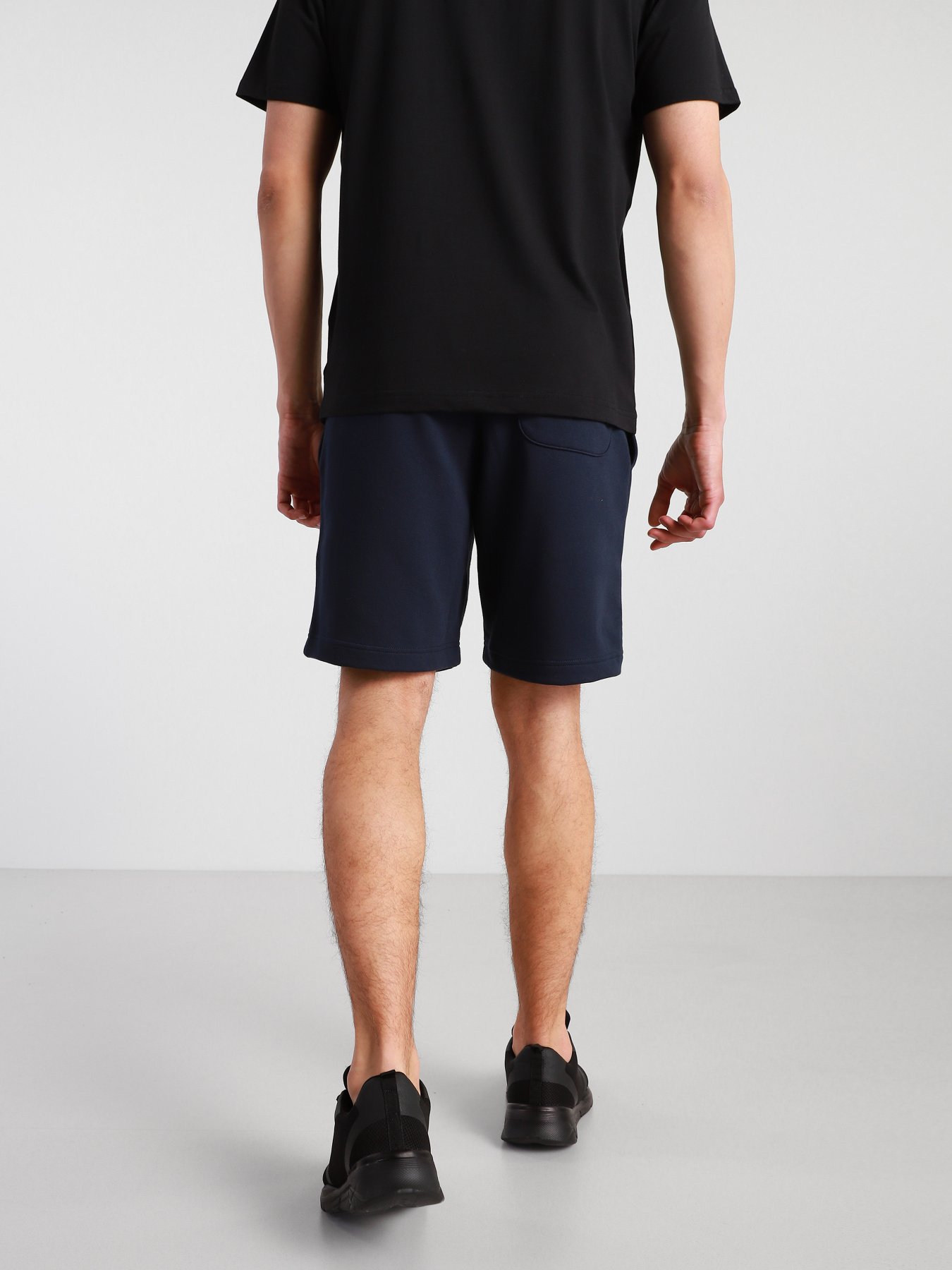 Повсякденні шорти New Balance Essentials Stacked Logo модель MS03558ECL Фото