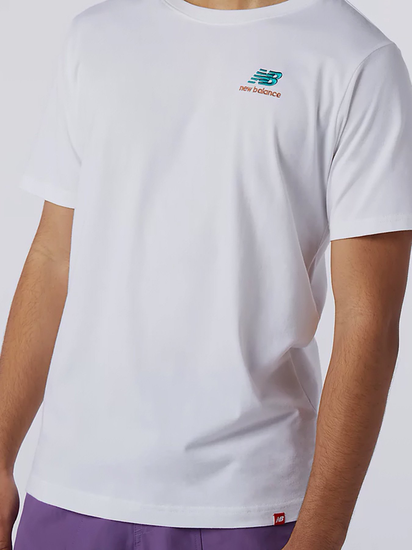 Футболки и поло New Balance Essentials Embriodered модель MT11592WT Фото