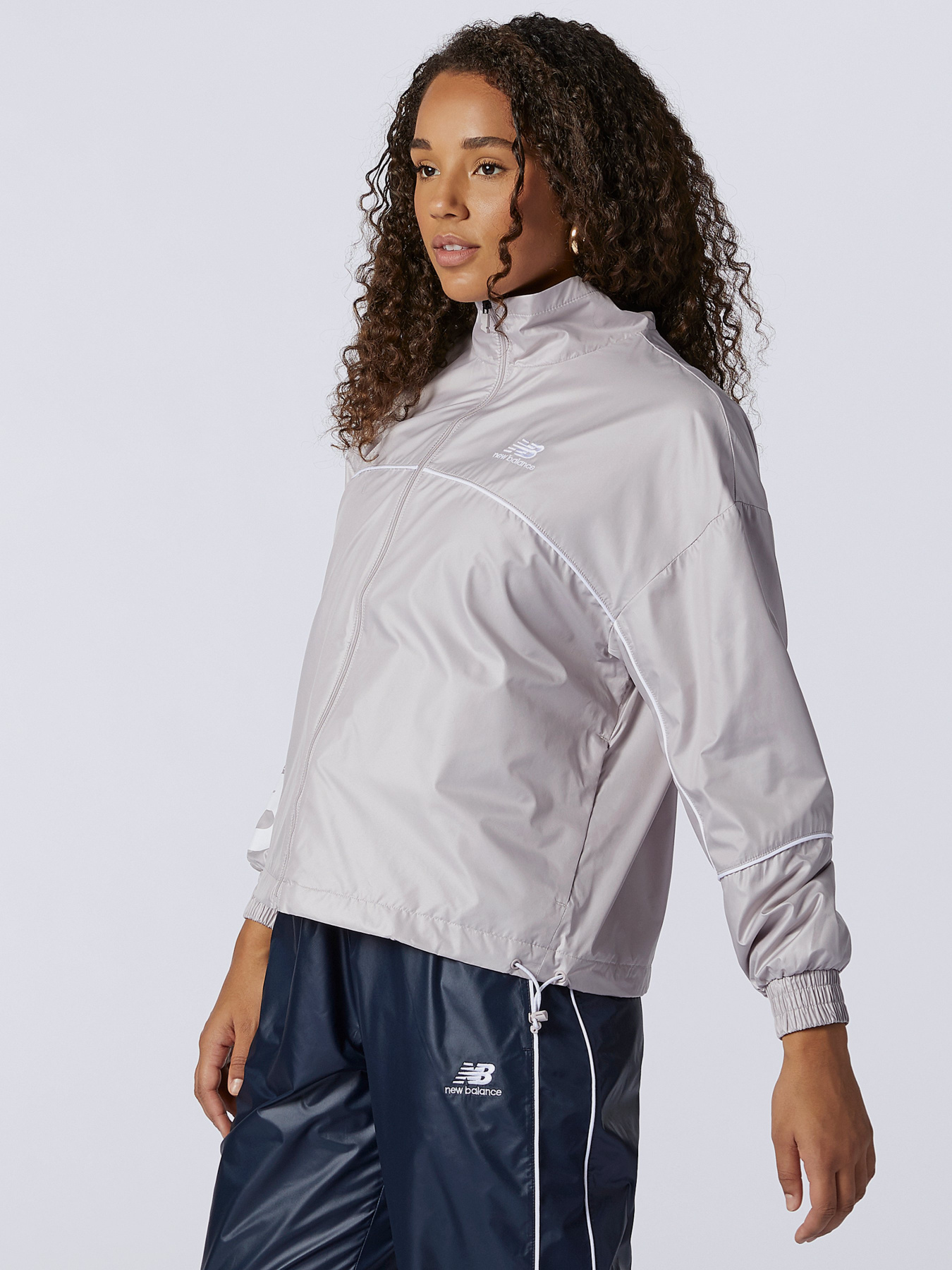 Вітровка New Balance Athletics модель WJ11502LWD Фото